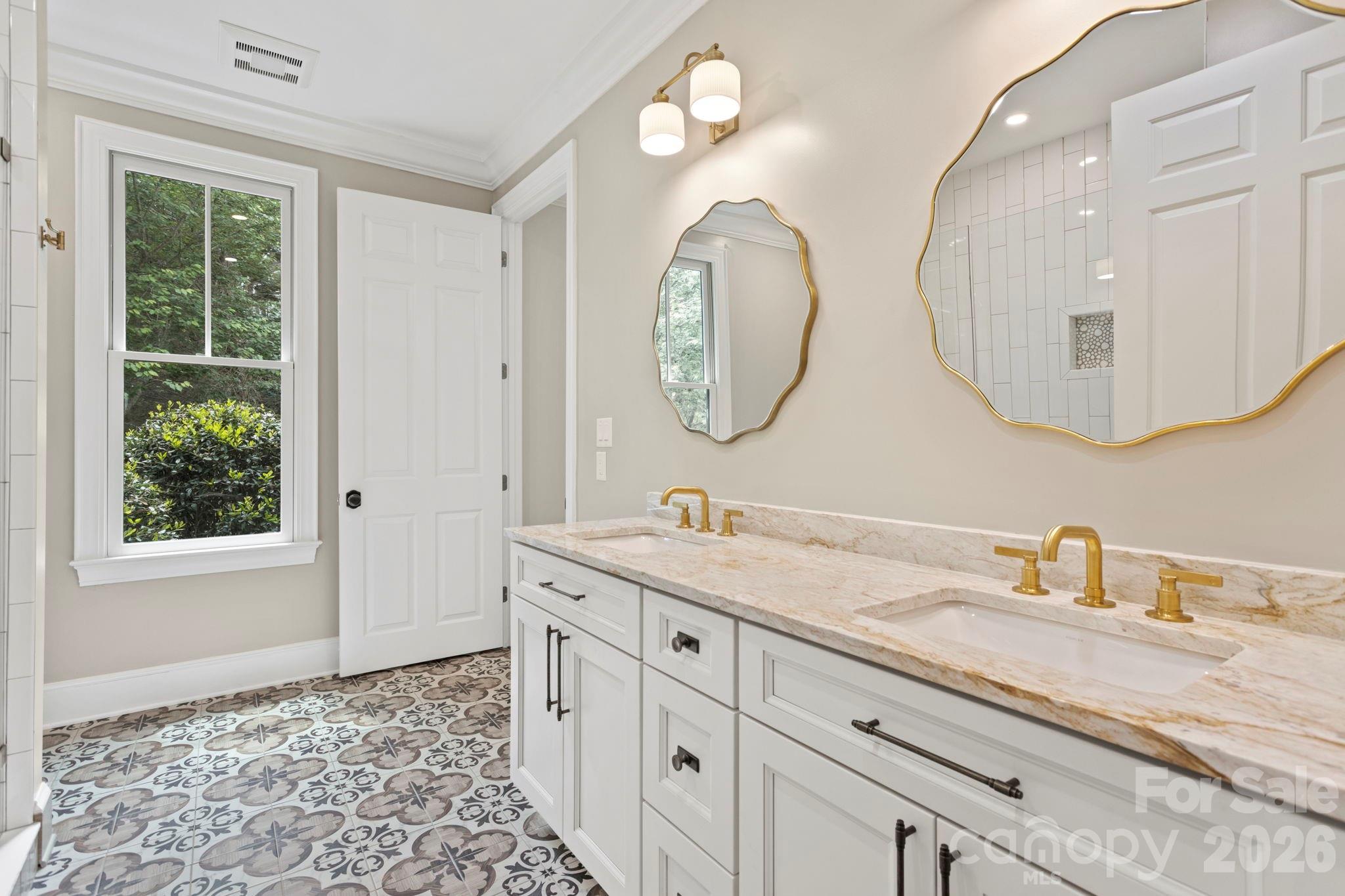 301 Winding Meadows Drive Property Photo 33