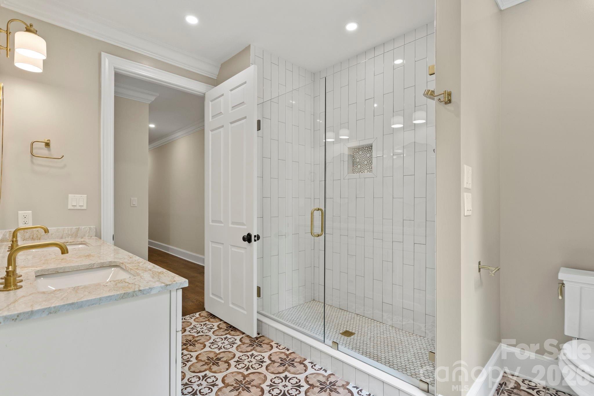 301 Winding Meadows Drive Property Photo 34
