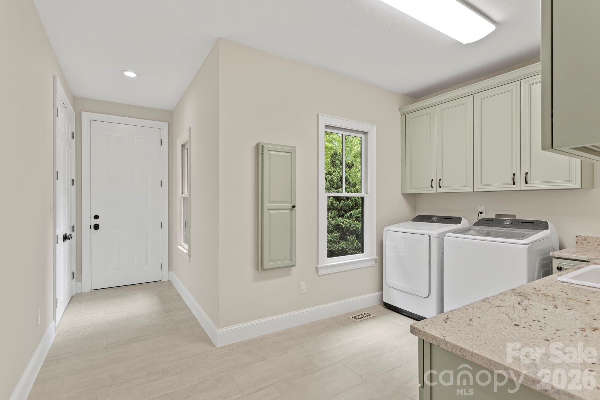 301 Winding Meadows Drive Property Photo 37