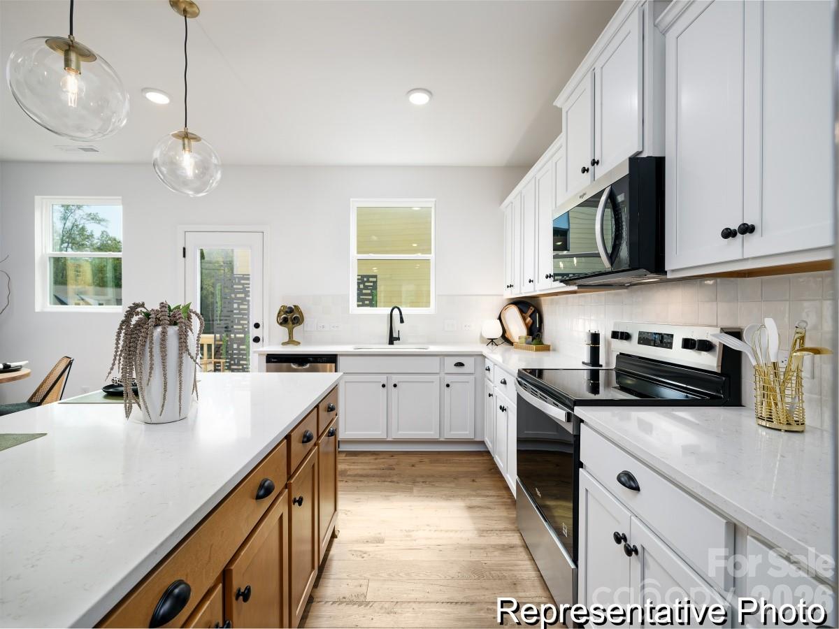 11904 Avocet Street 46 Property Photo 6