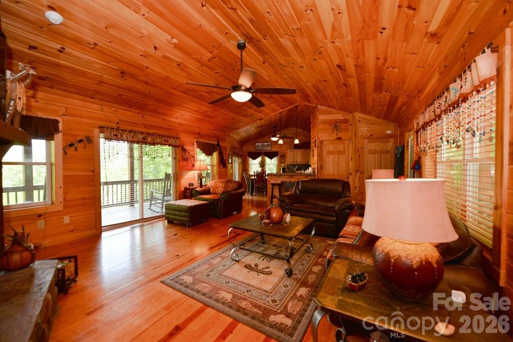 470 Bear Ridge Road Property Photo 12