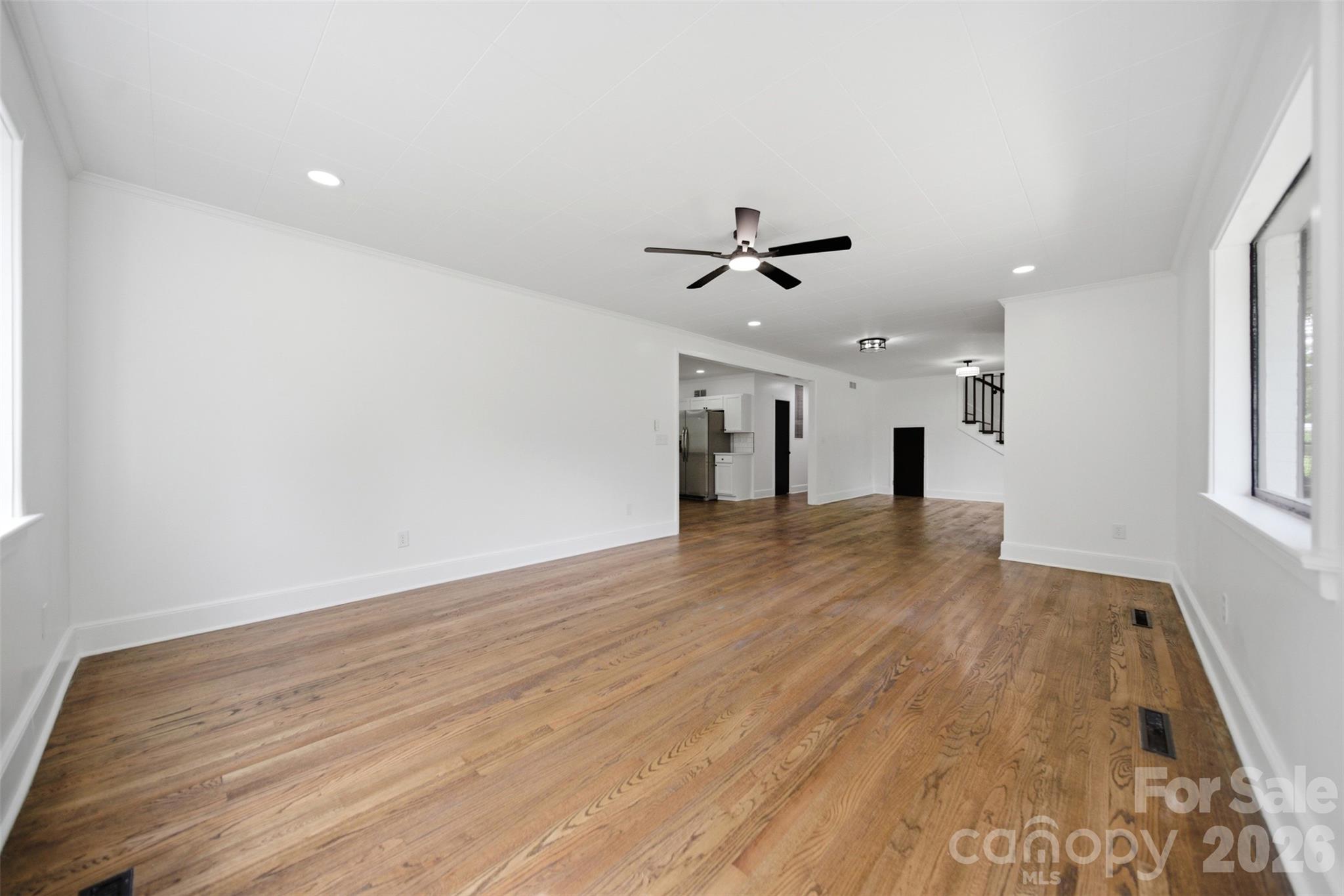 907 Amelia Street Property Photo 16