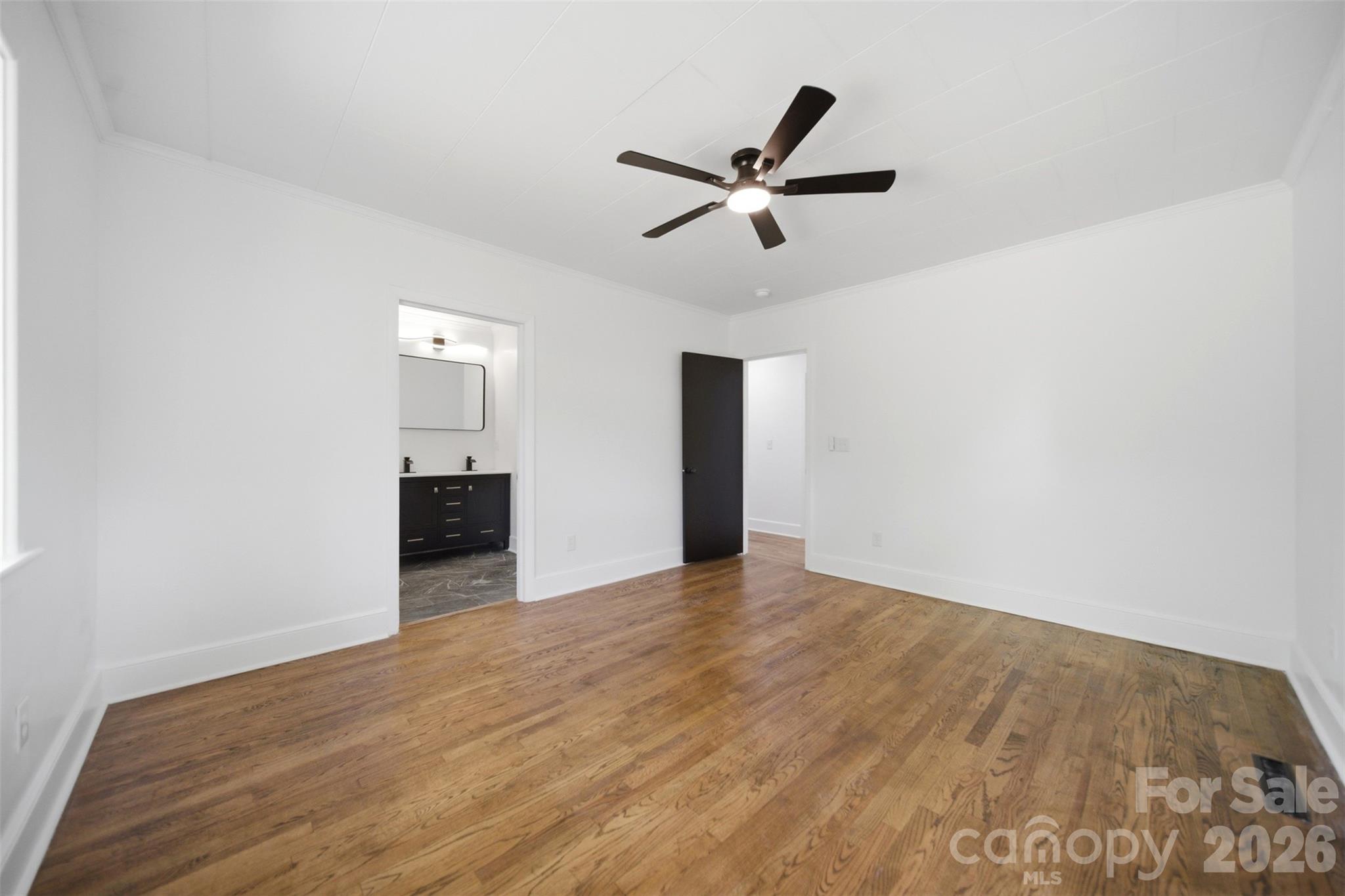 907 Amelia Street Property Photo 20