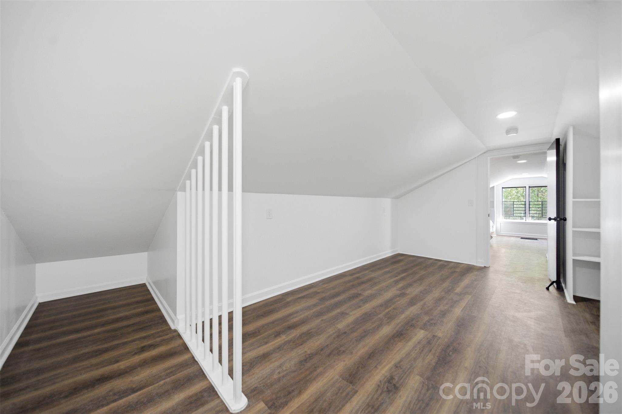 907 Amelia Street Property Photo 31