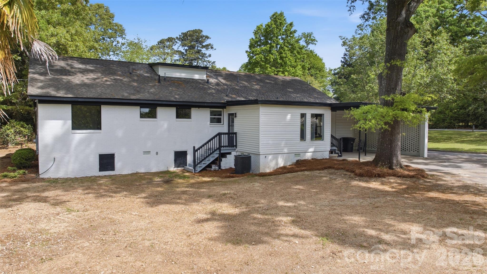 907 Amelia Street Property Photo 46