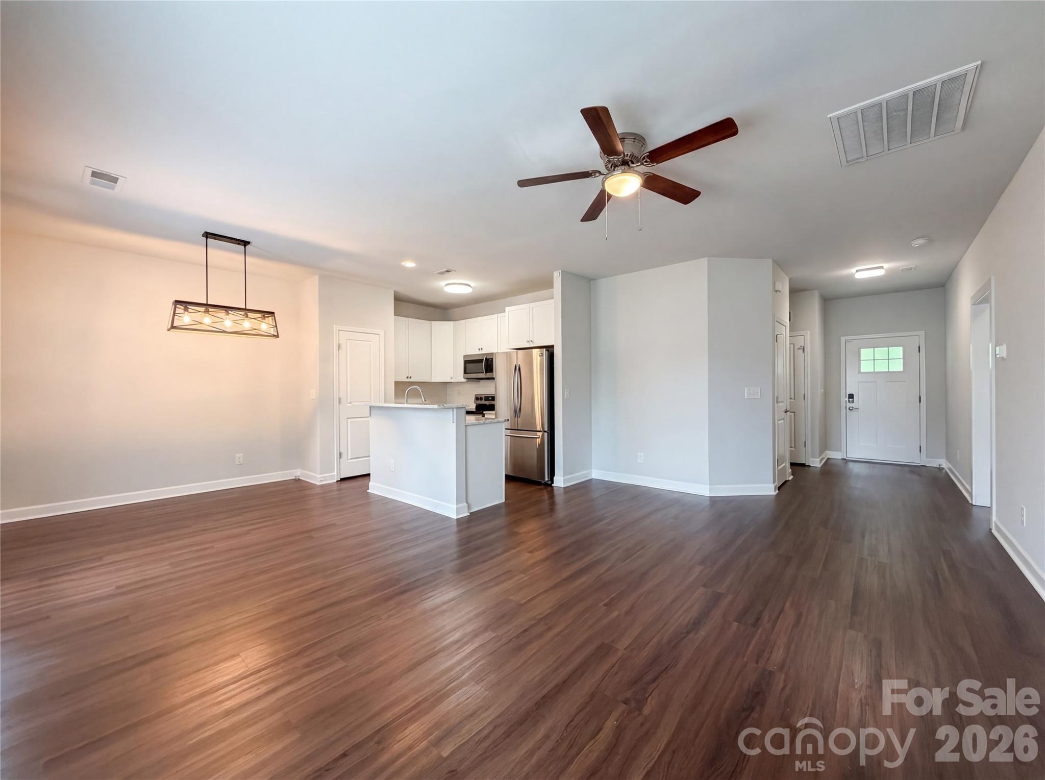 5704 Woodard Street Property Photo 6