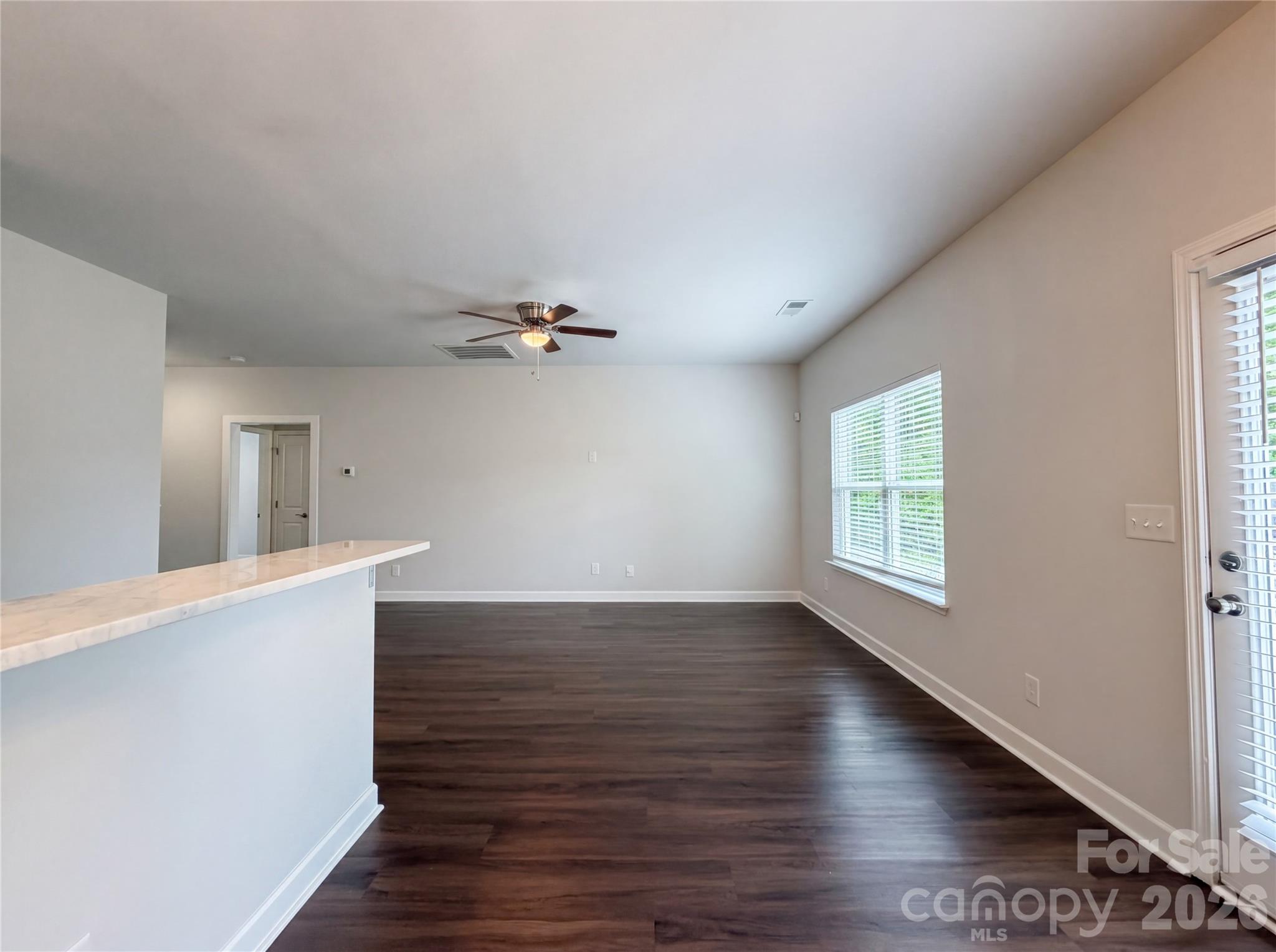 5704 Woodard Street Property Photo 8