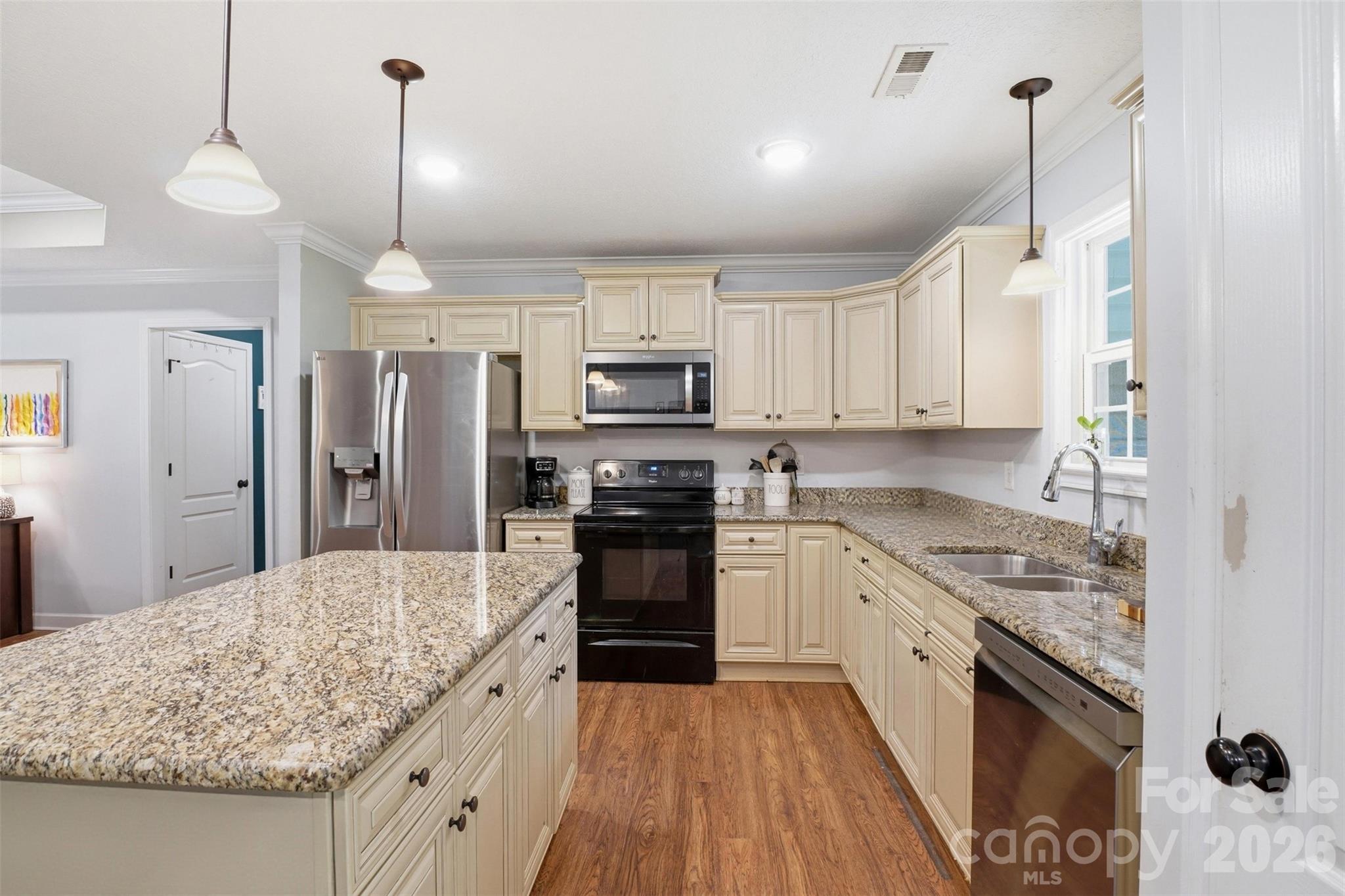 810 Tirzah Road Property Photo 4