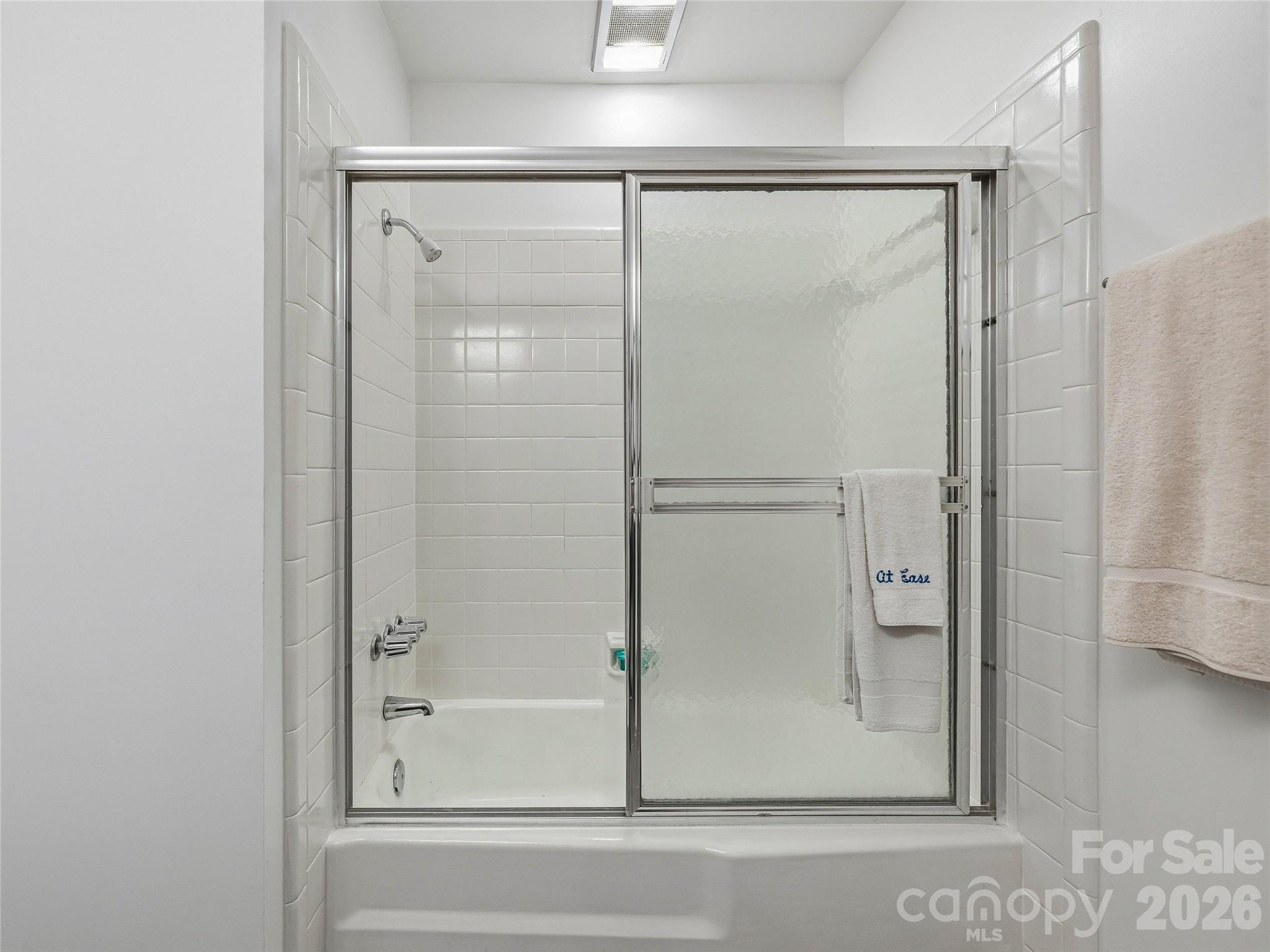 208 Applecross Lane 77 Property Photo 17