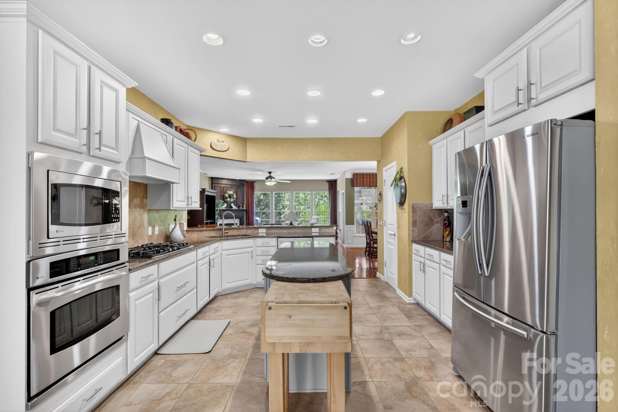 9242 Whistling Straits Drive Property Photo 3