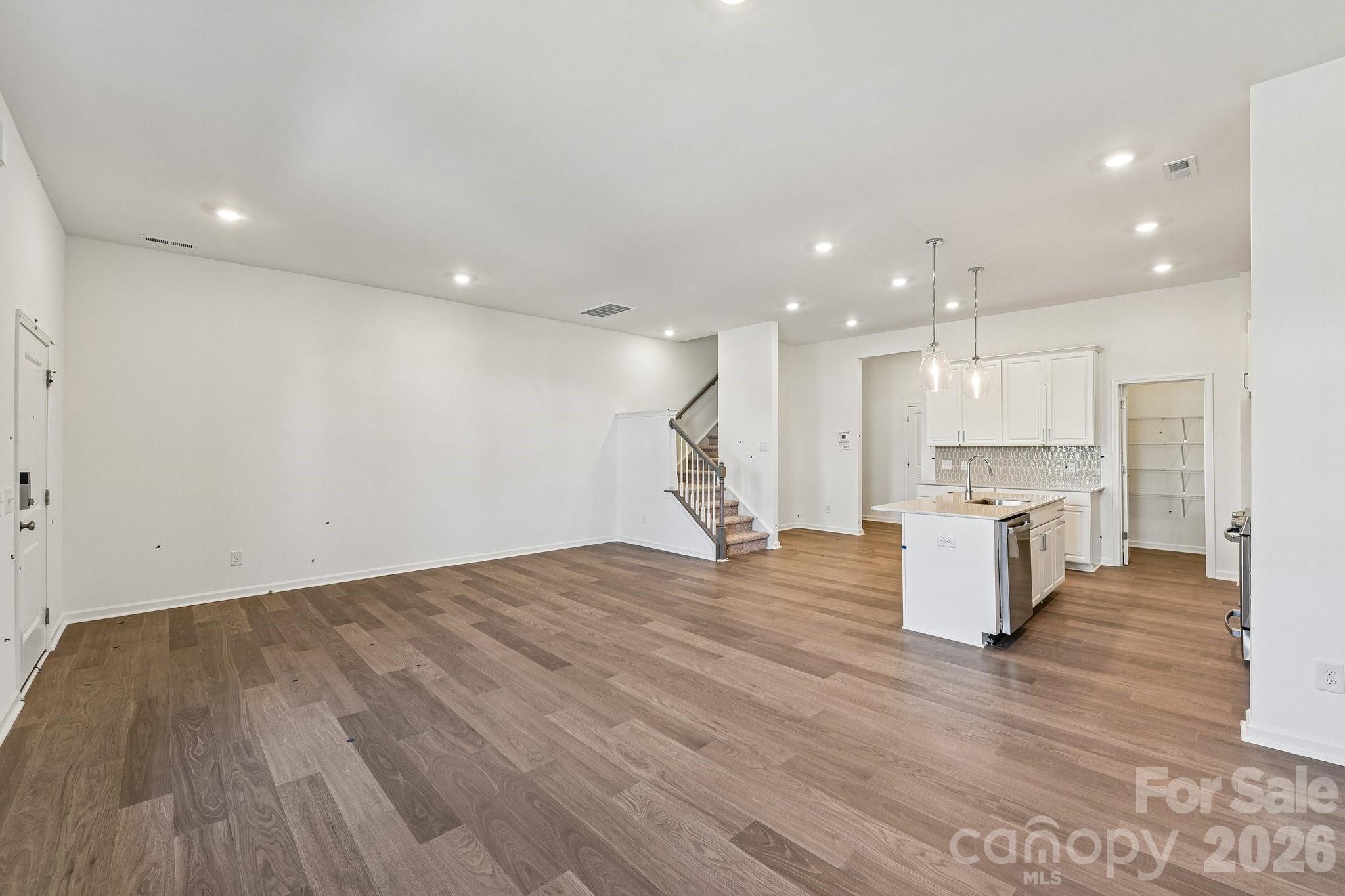 8687 Miles Gap Road Property Photo 8