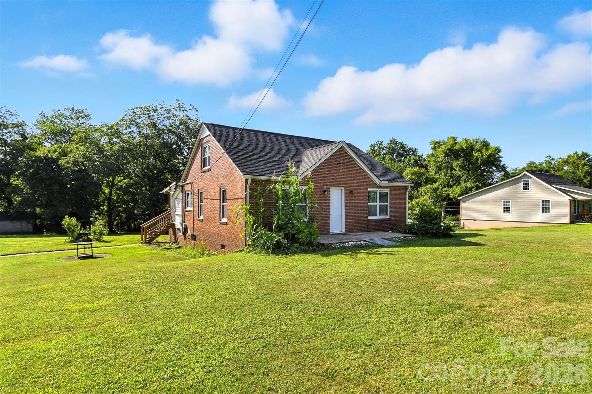 3544 6th Street Drive Property Photo 1