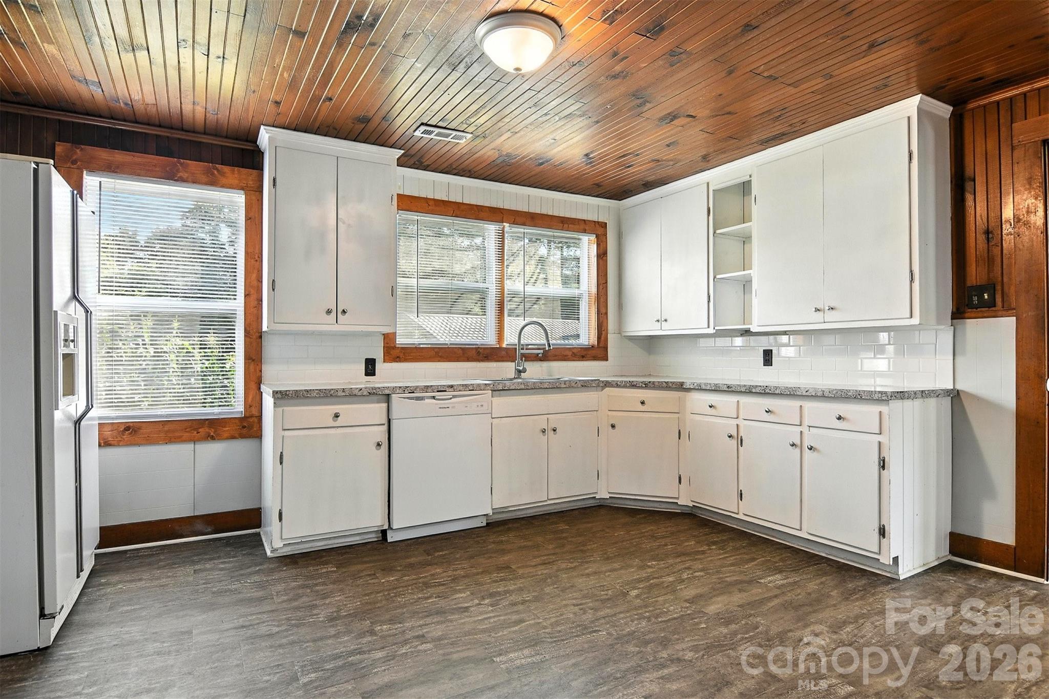 3544 6th Street Drive Property Photo 9