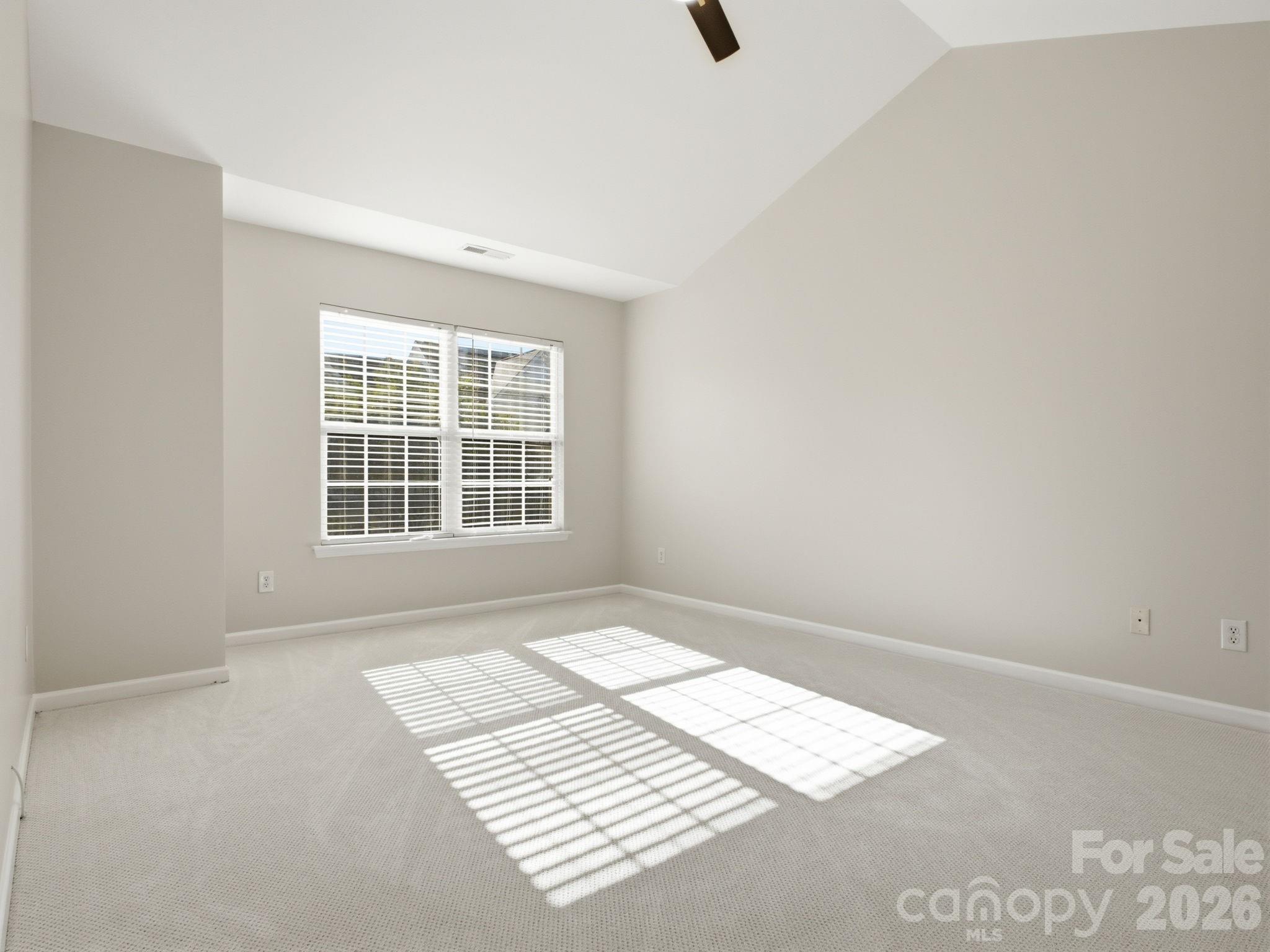 790 Rock Lake Glen Property Photo 24