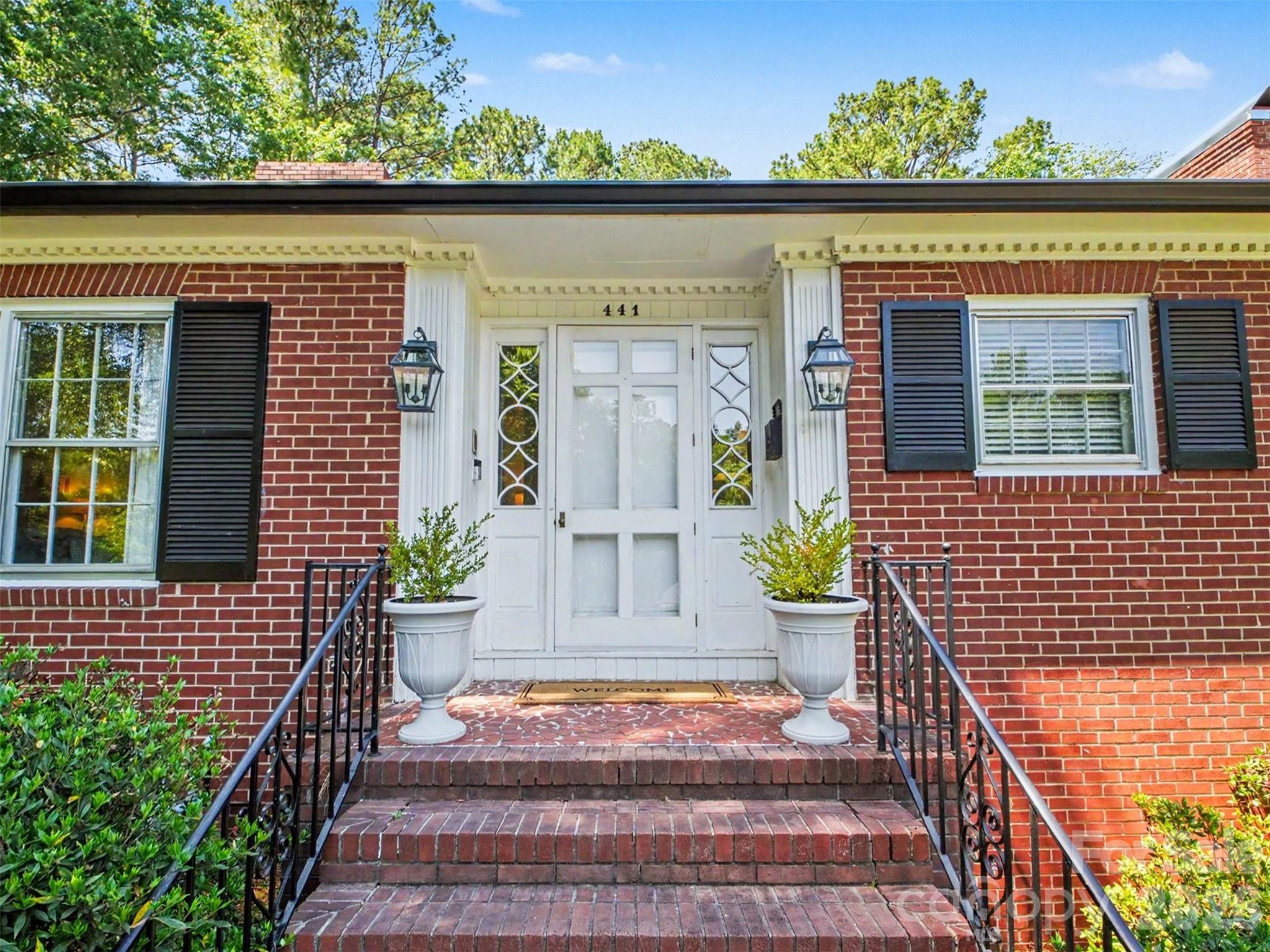 441 Claymont Street Property Photo 3