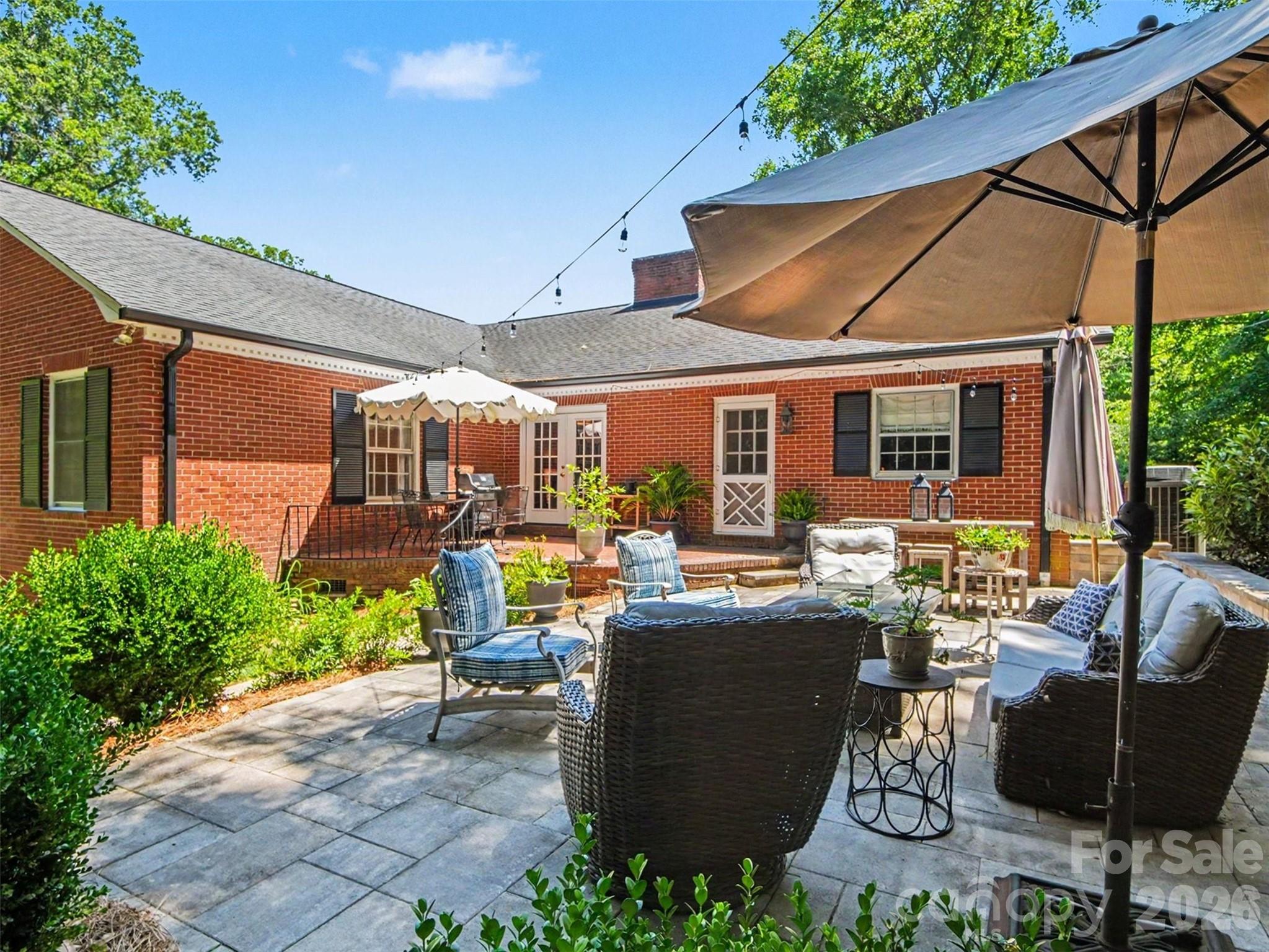 441 Claymont Street Property Photo 4