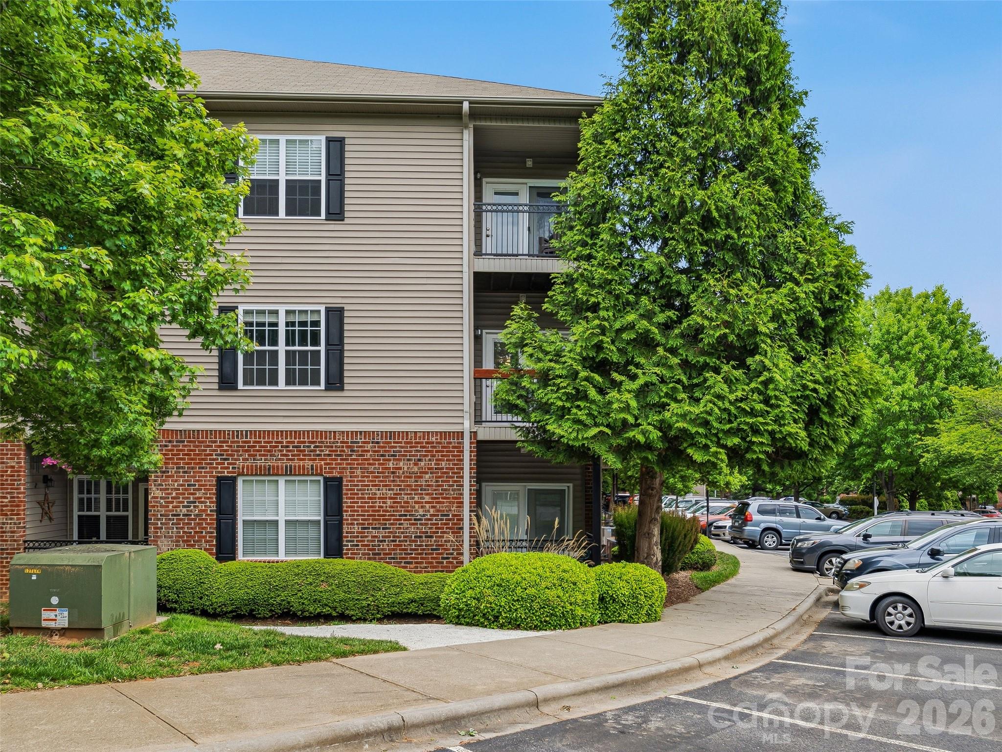 221 Appeldoorn Circle Property Photo 3