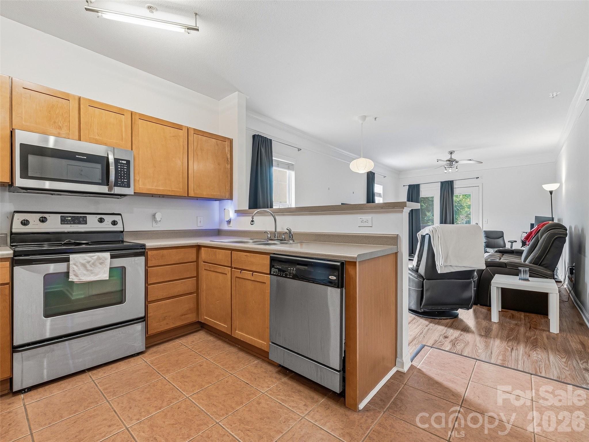 221 Appeldoorn Circle Property Photo 6