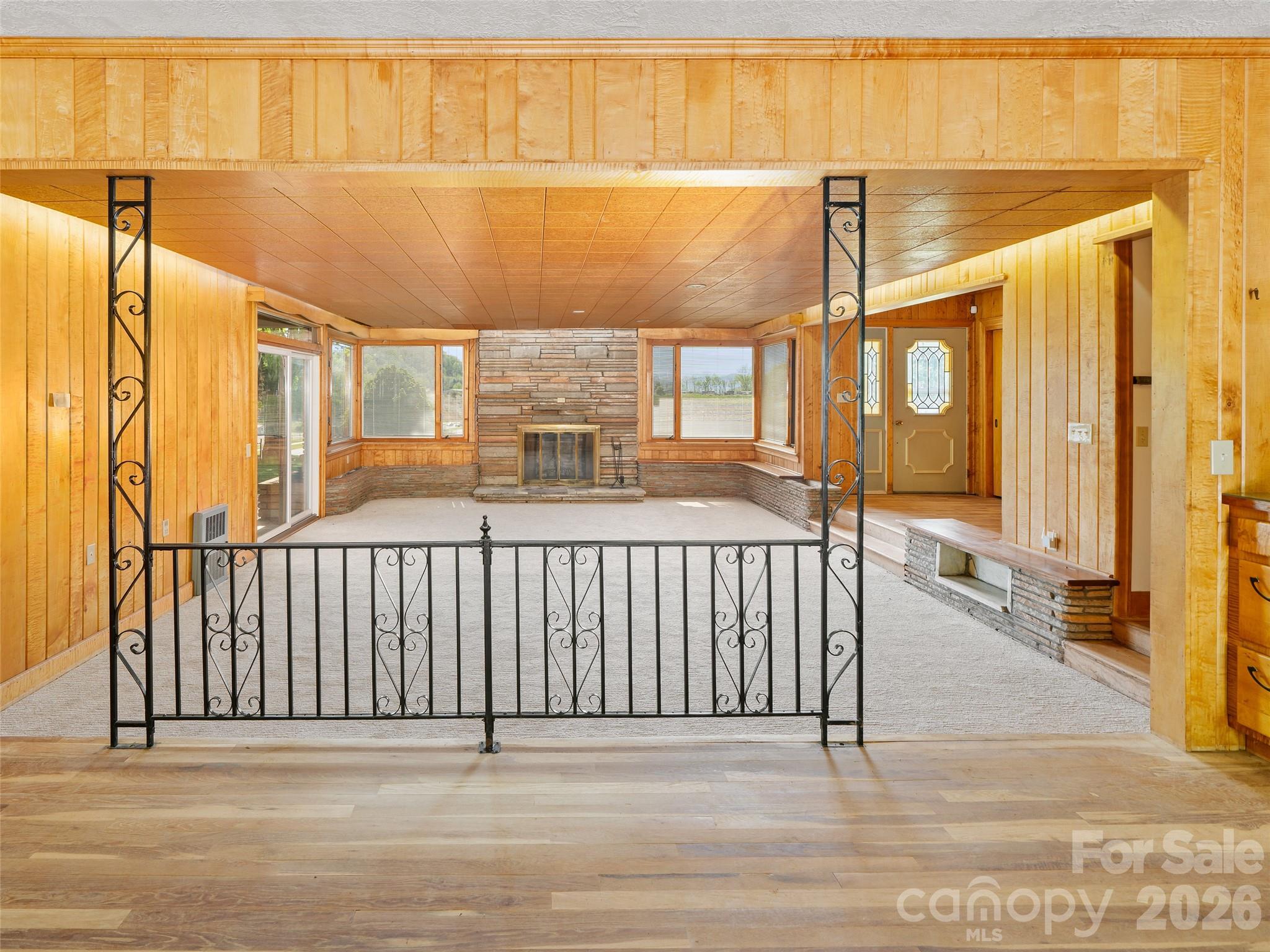 110 Crest View Road Property Photo 8