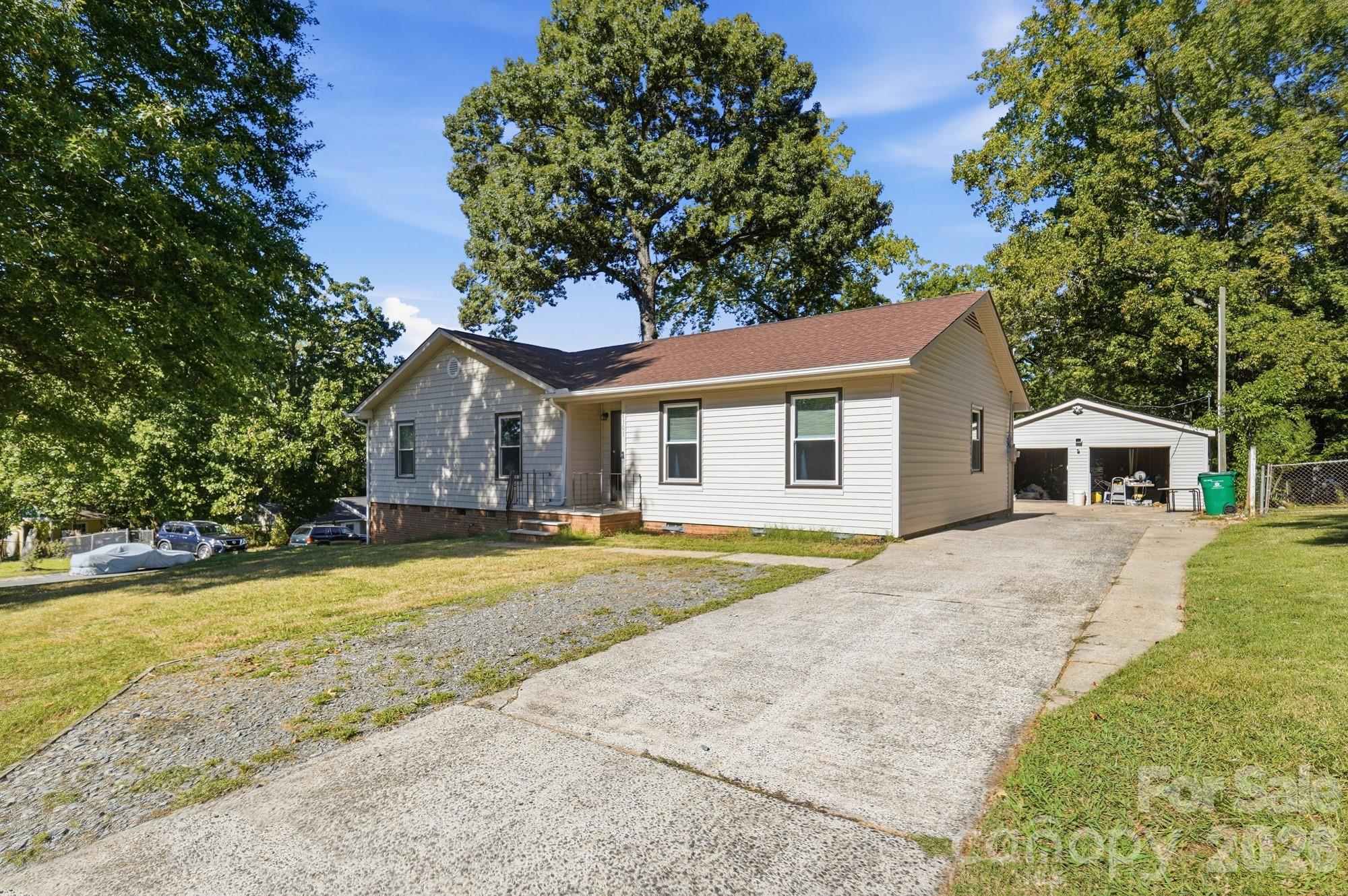 6301 Dwightware Boulevard Property Photo 2