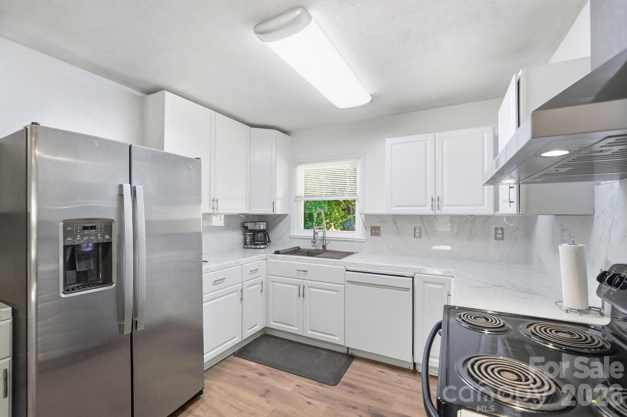 6301 Dwightware Boulevard Property Photo 13