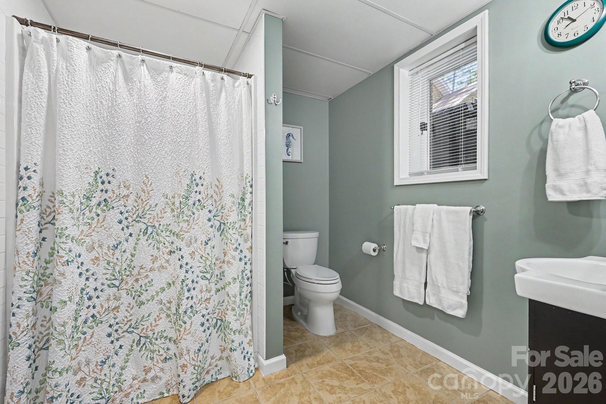 260 Knollwood Drive Property Photo 25