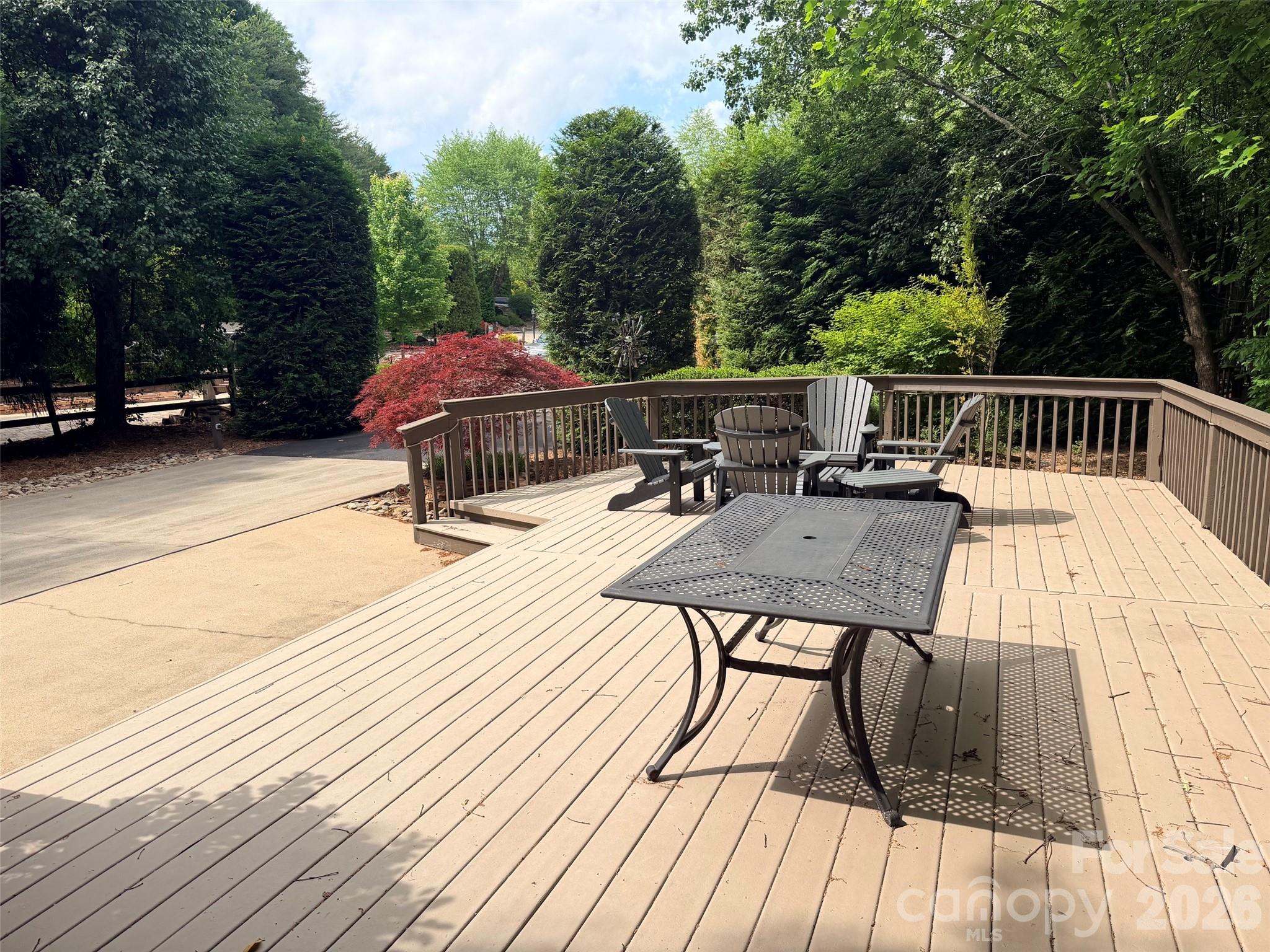 104 Willis Way Property Photo 4