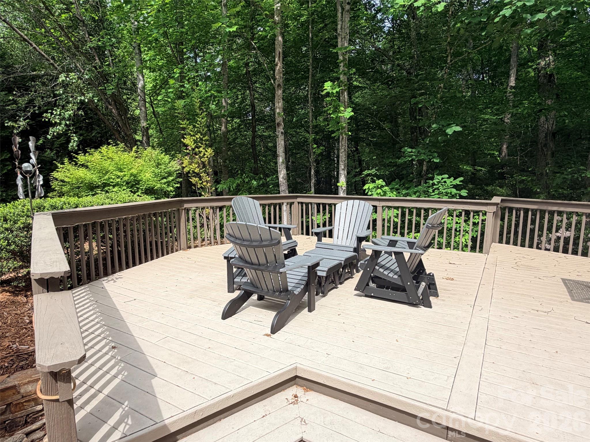 104 Willis Way Property Photo 9