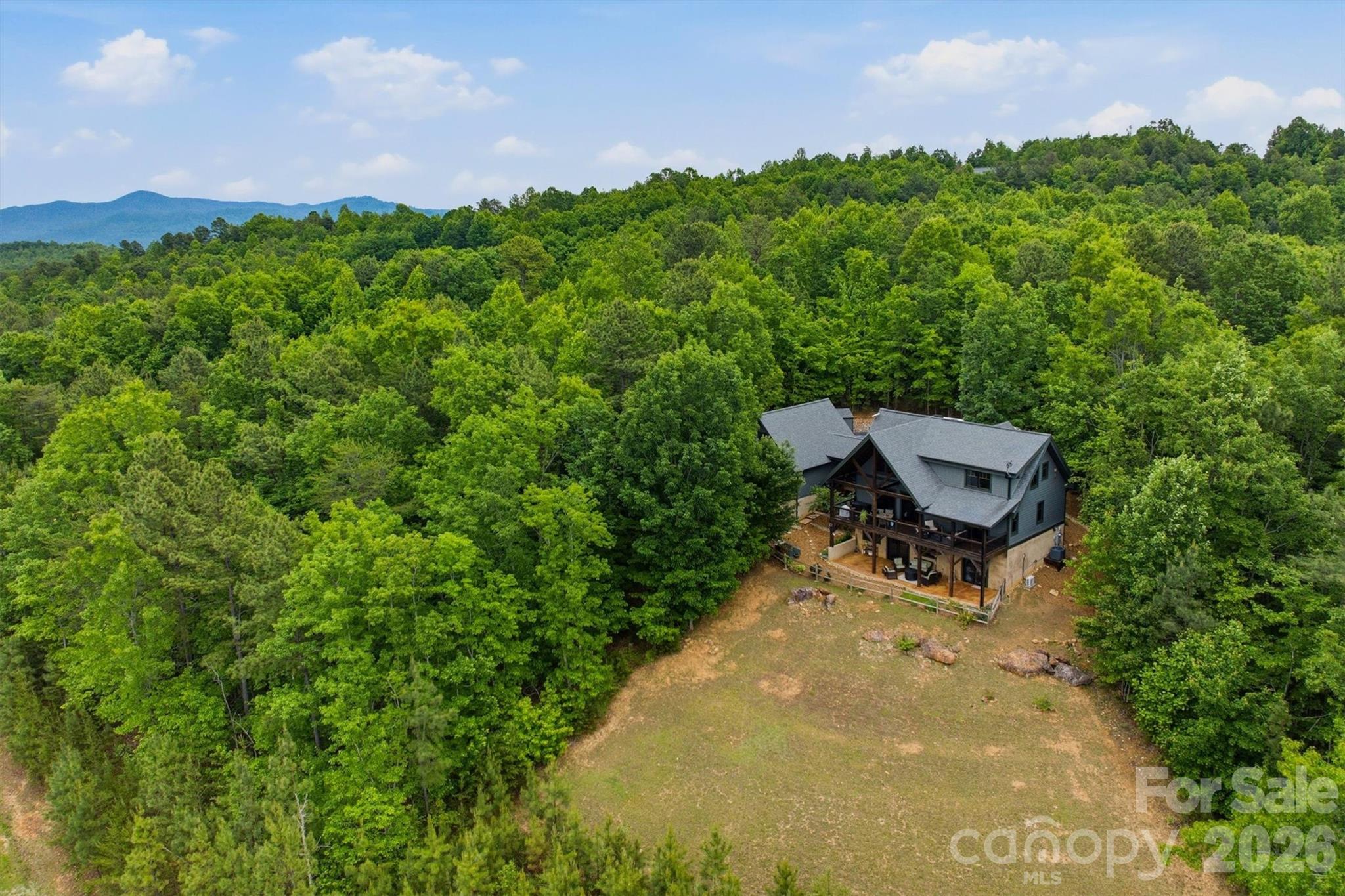 39 Lakeside Path Property Photo 8