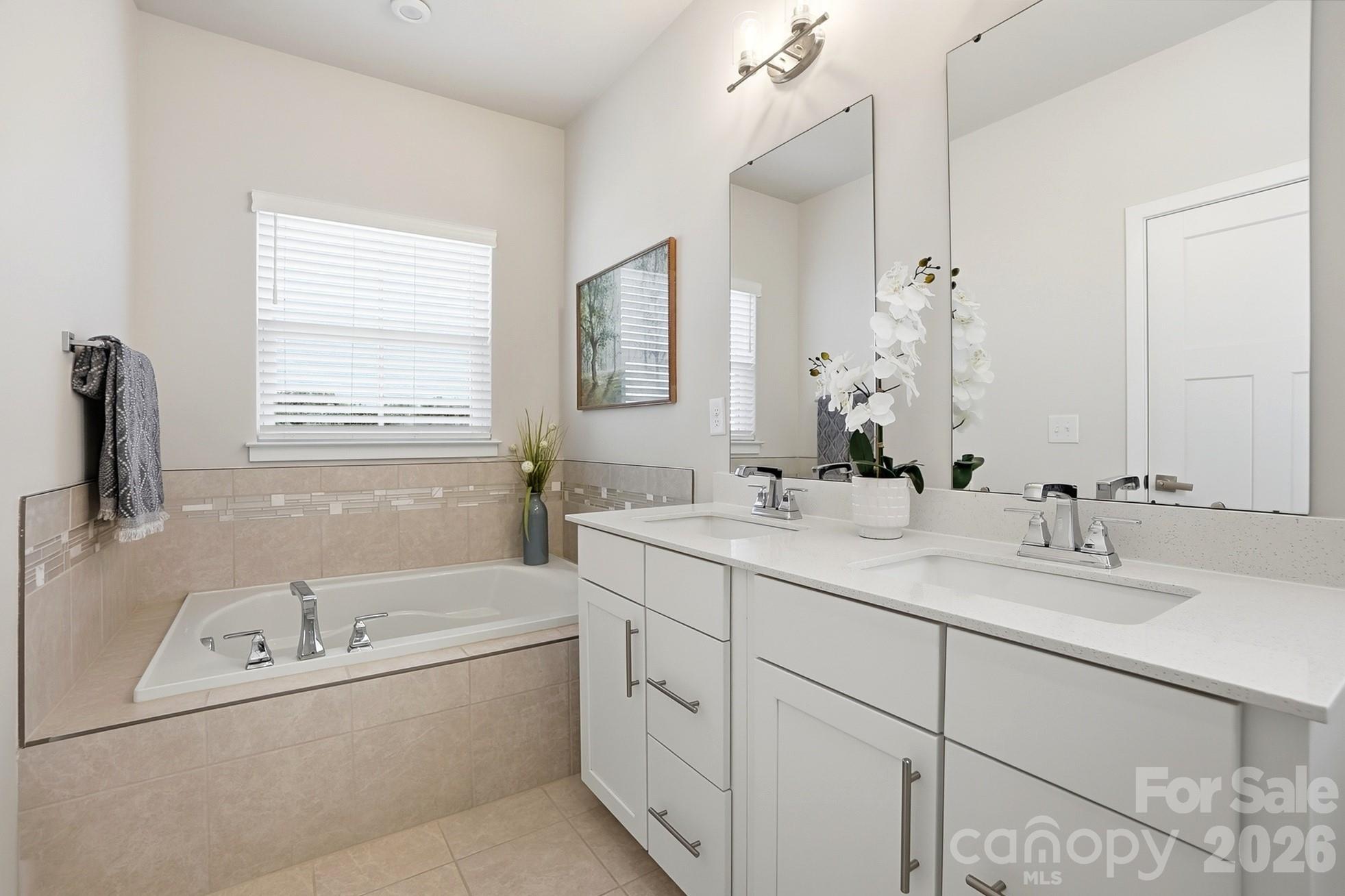 921 Portrush Lane Property Photo 23
