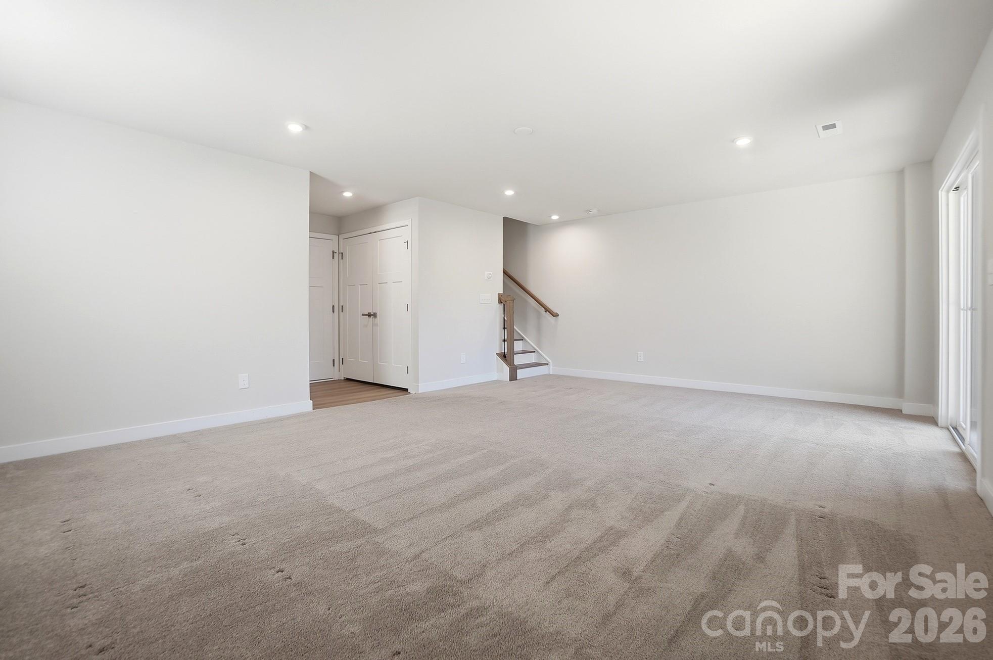 921 Portrush Lane Property Photo 34