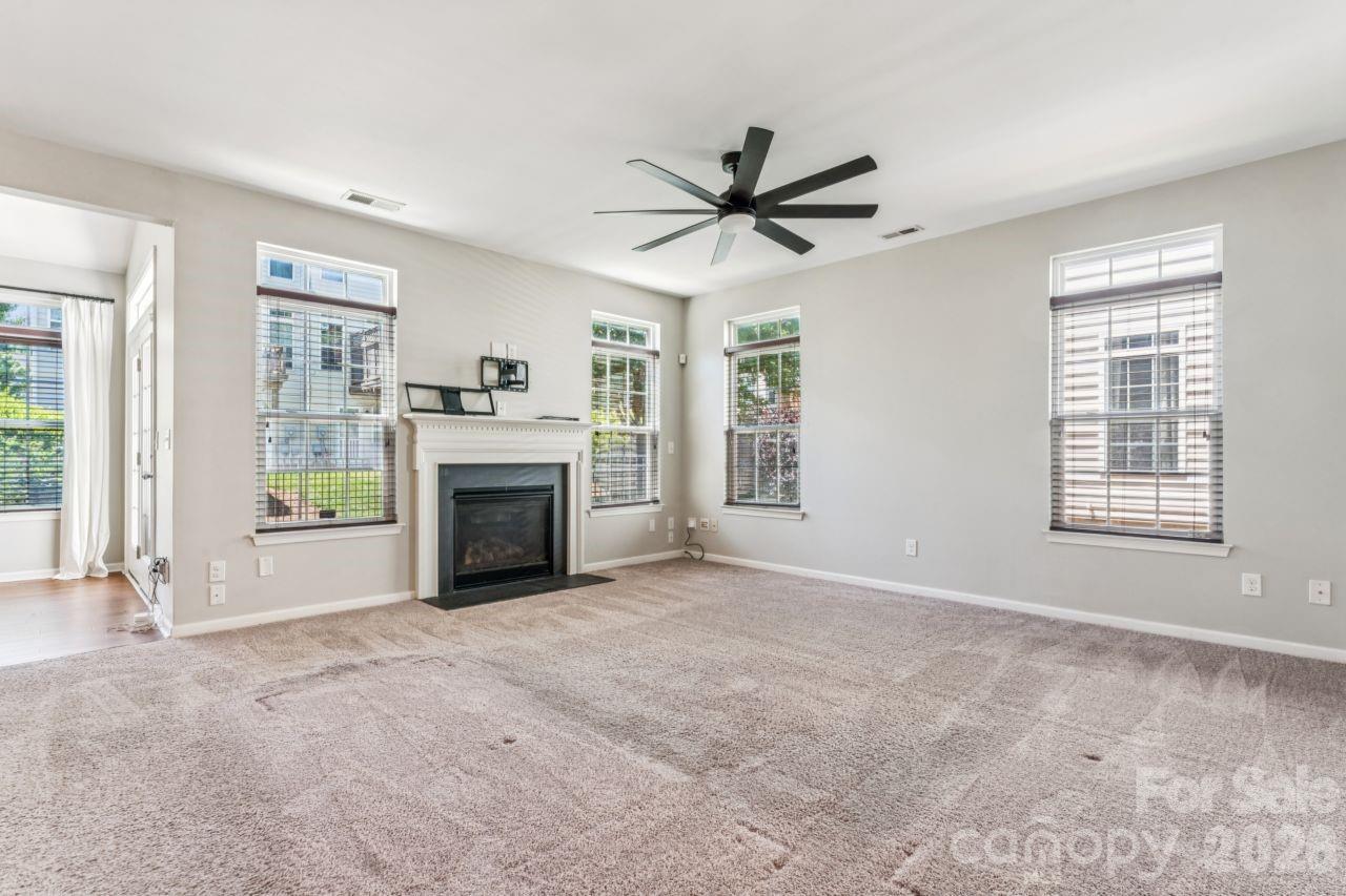 3233 Park South Station Boulevard Property Photo 7
