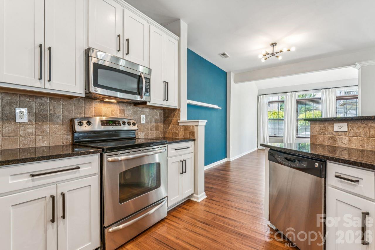 3233 Park South Station Boulevard Property Photo 10