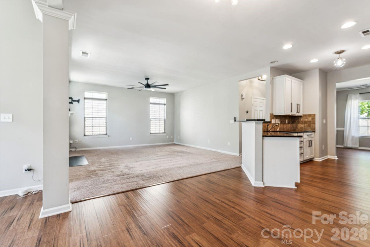 3233 Park South Station Boulevard Property Photo 12