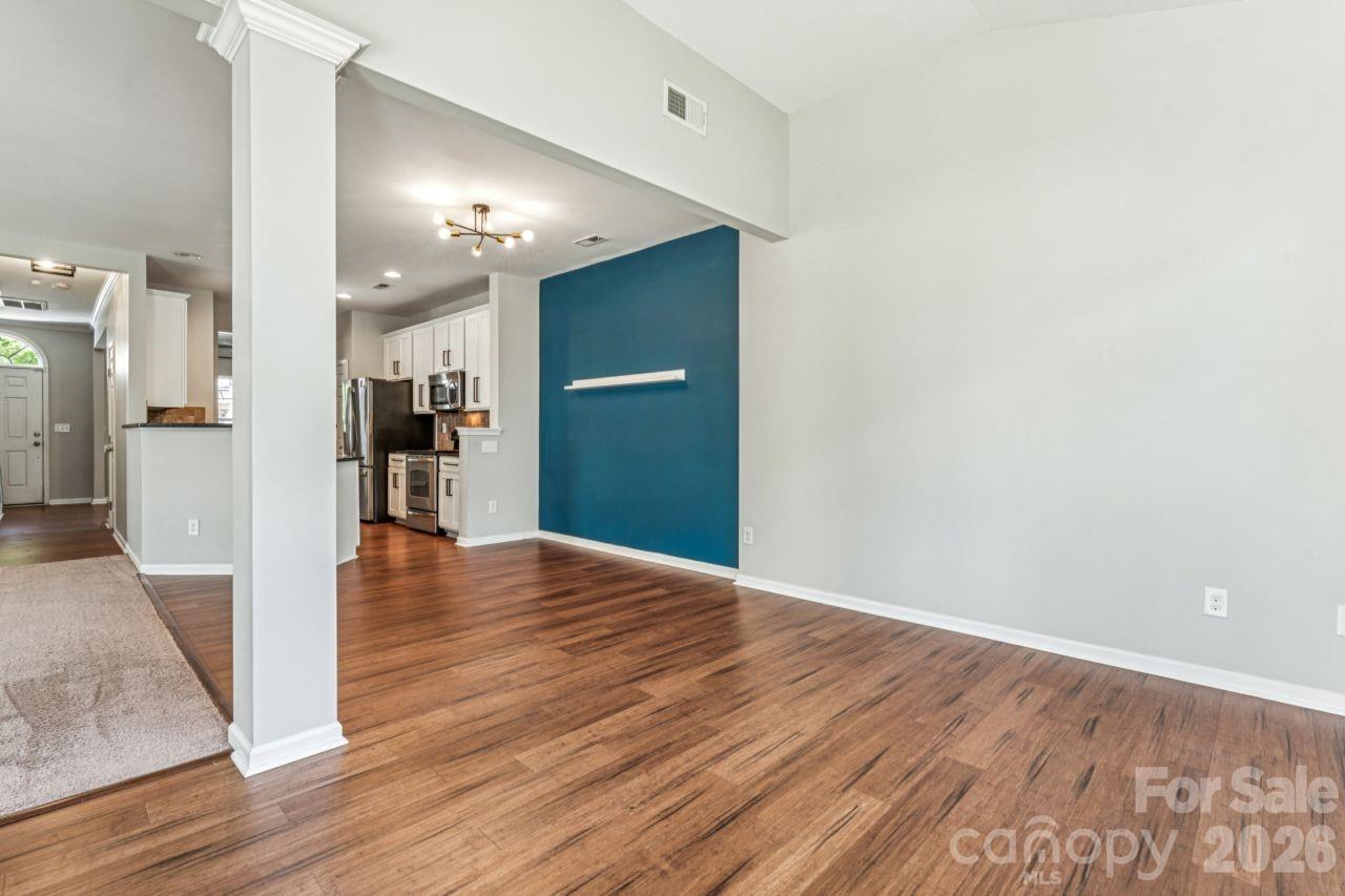 3233 Park South Station Boulevard Property Photo 15