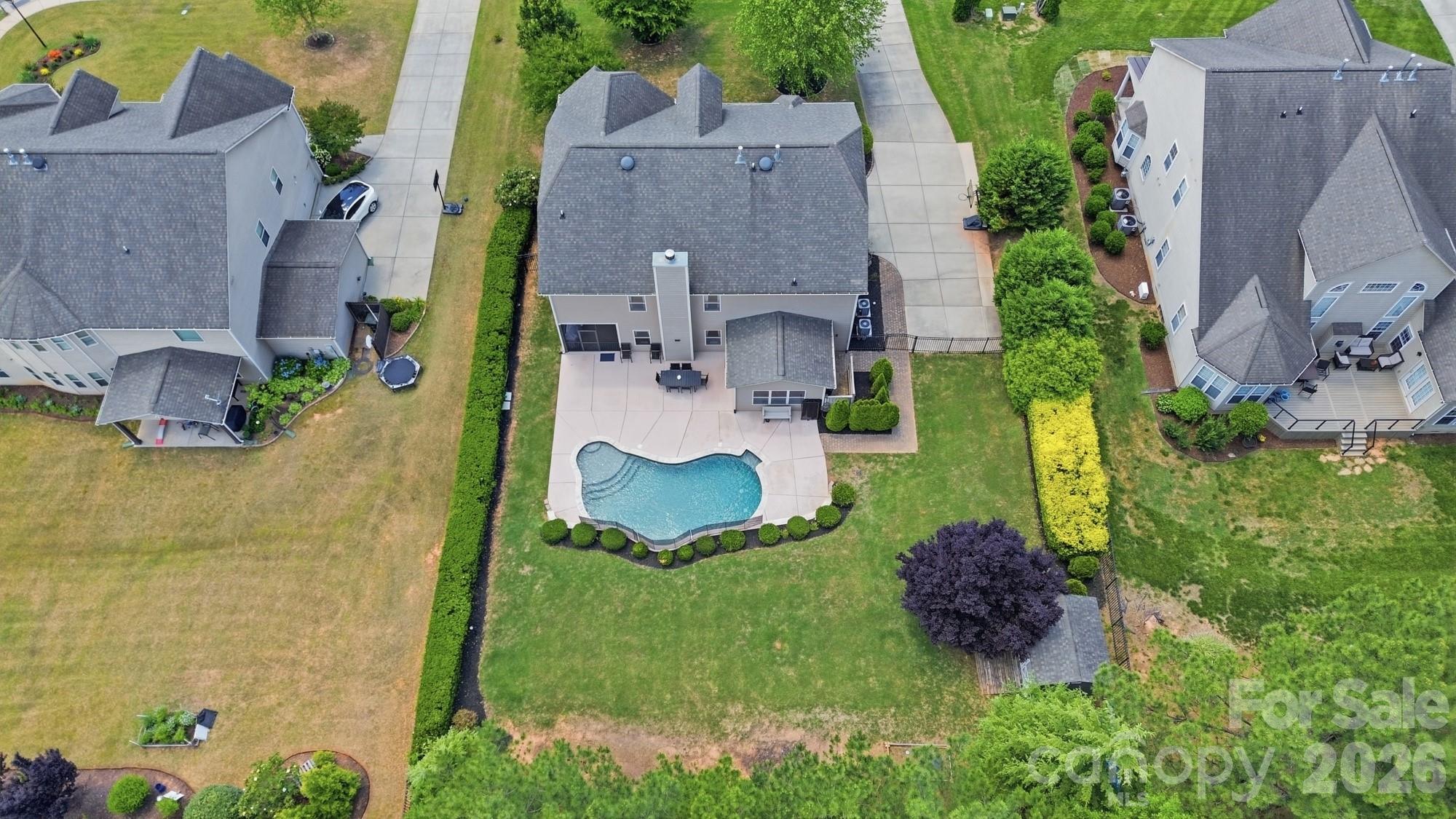 1711 Laurel Hill Drive Property Photo 2