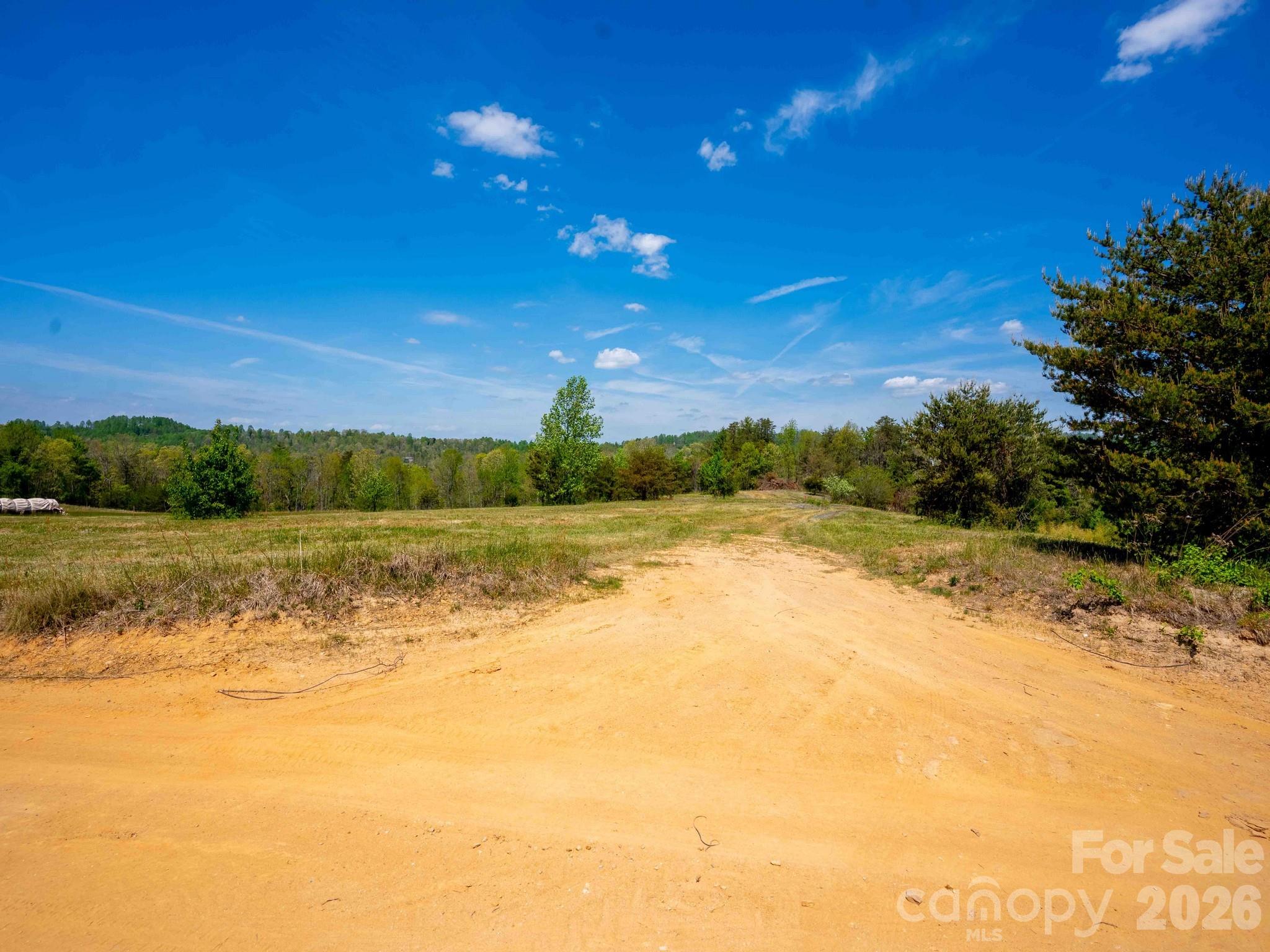 3670 Summer Road Property Photo 2