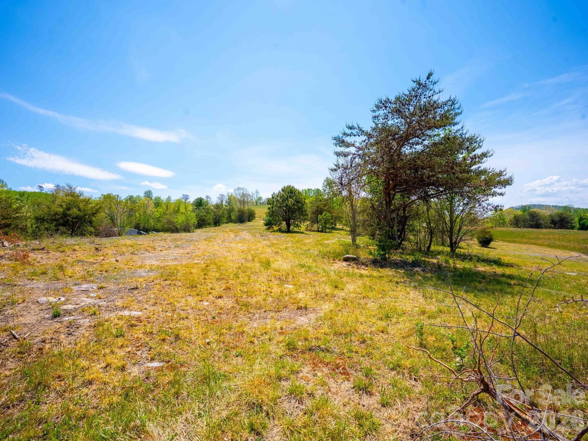 3670 Summer Road Property Photo 5