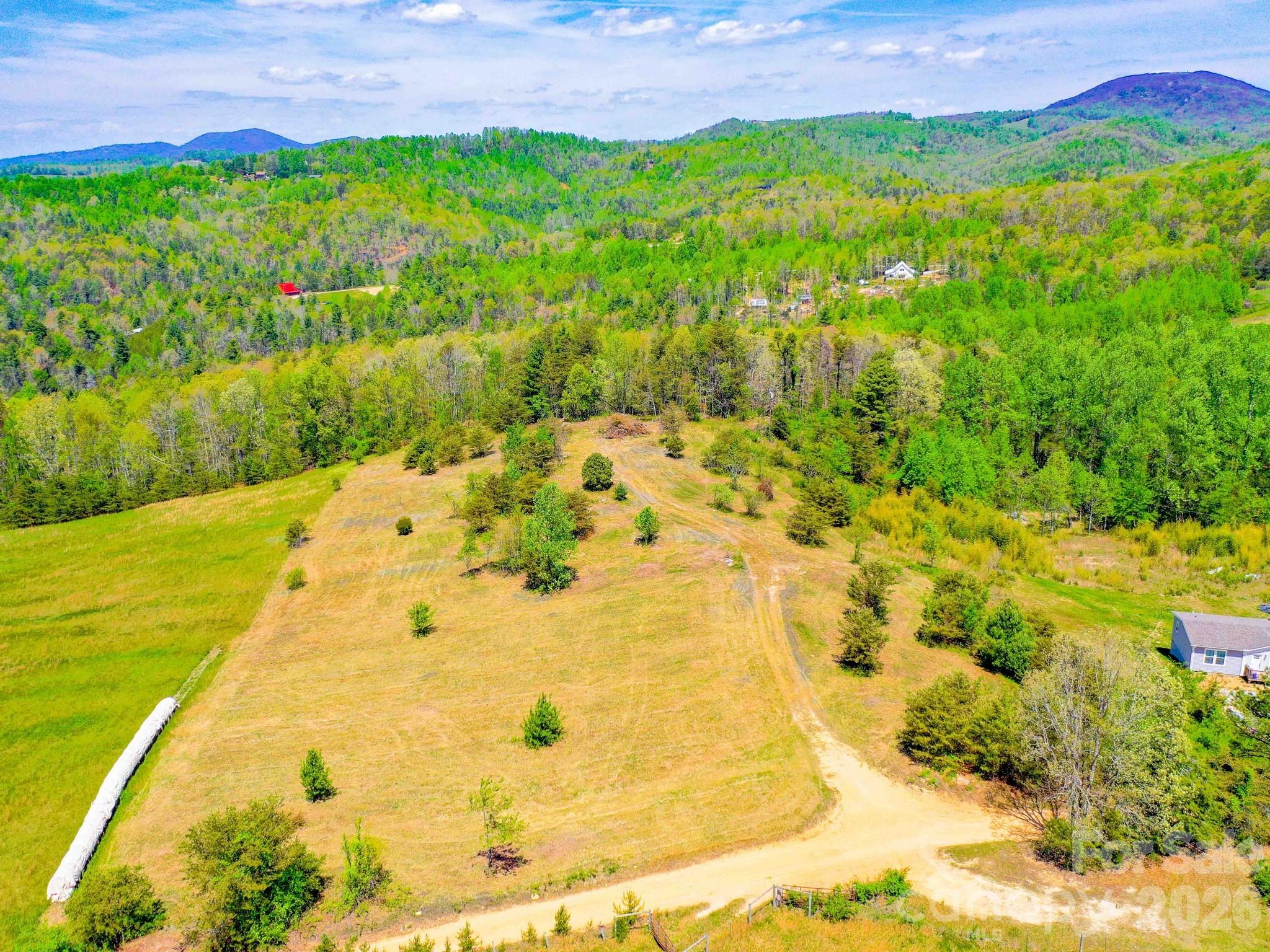 3670 Summer Road Property Photo 8