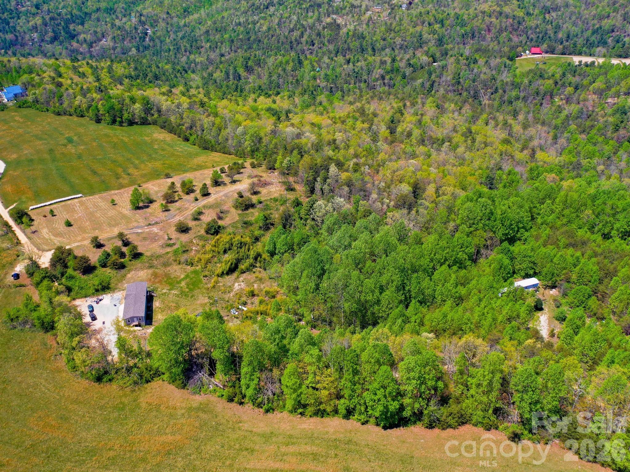 3670 Summer Road Property Photo 13