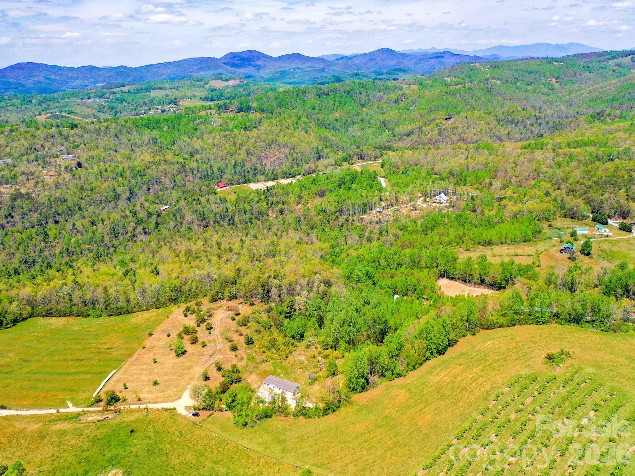 3670 Summer Road Property Photo 15