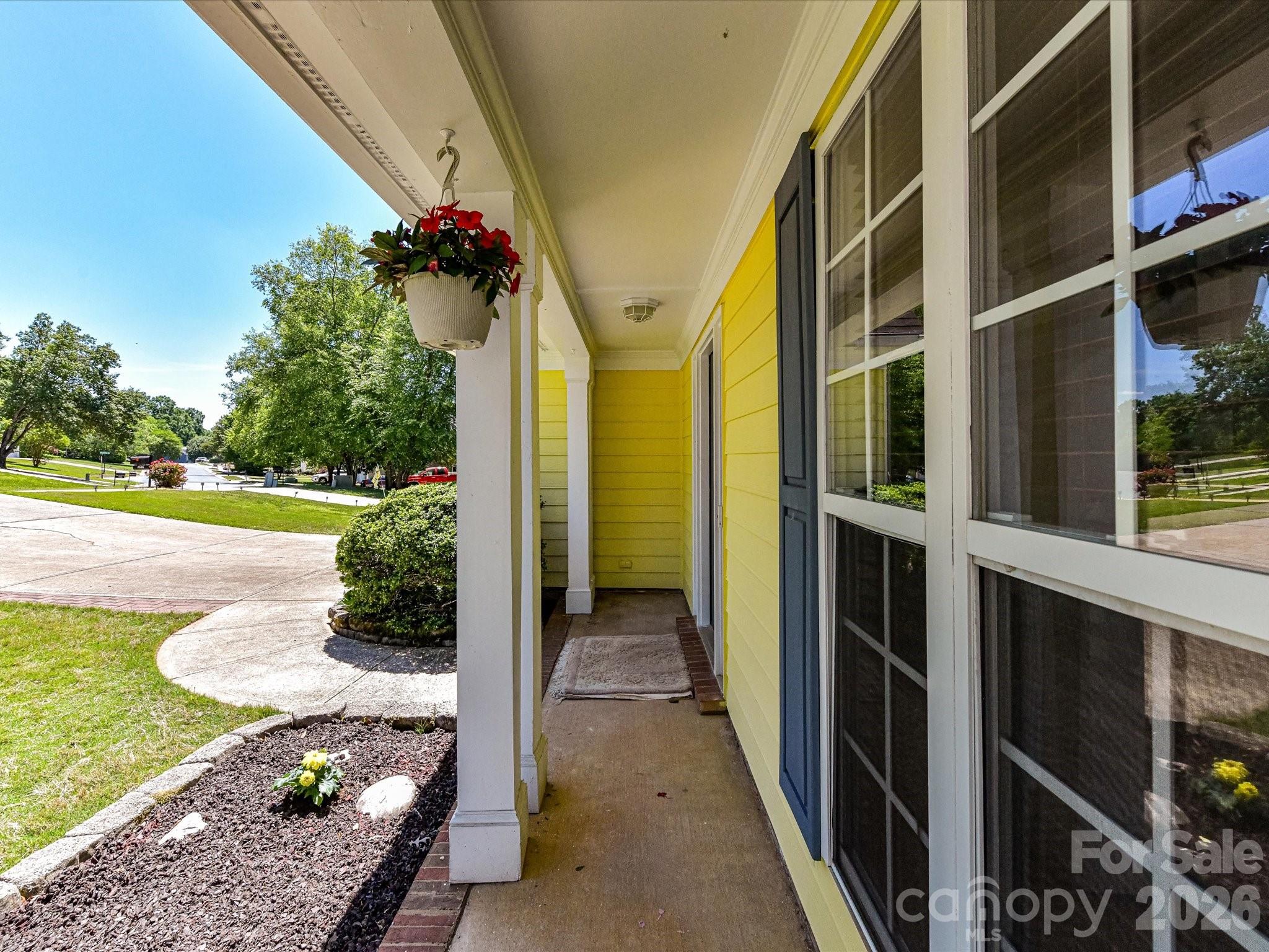 7512 Henderson Park Road Property Photo 5