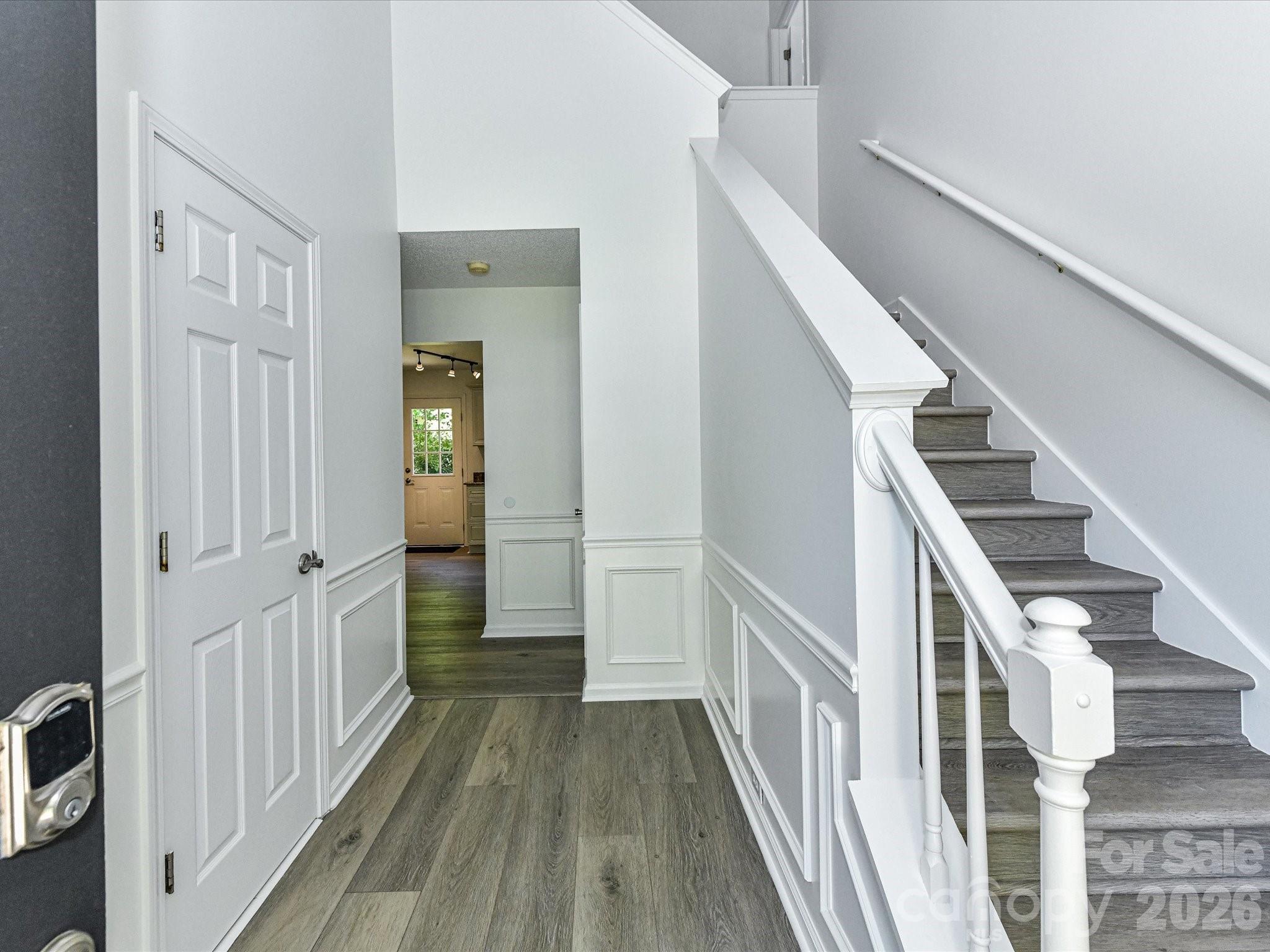 7512 Henderson Park Road Property Photo 6