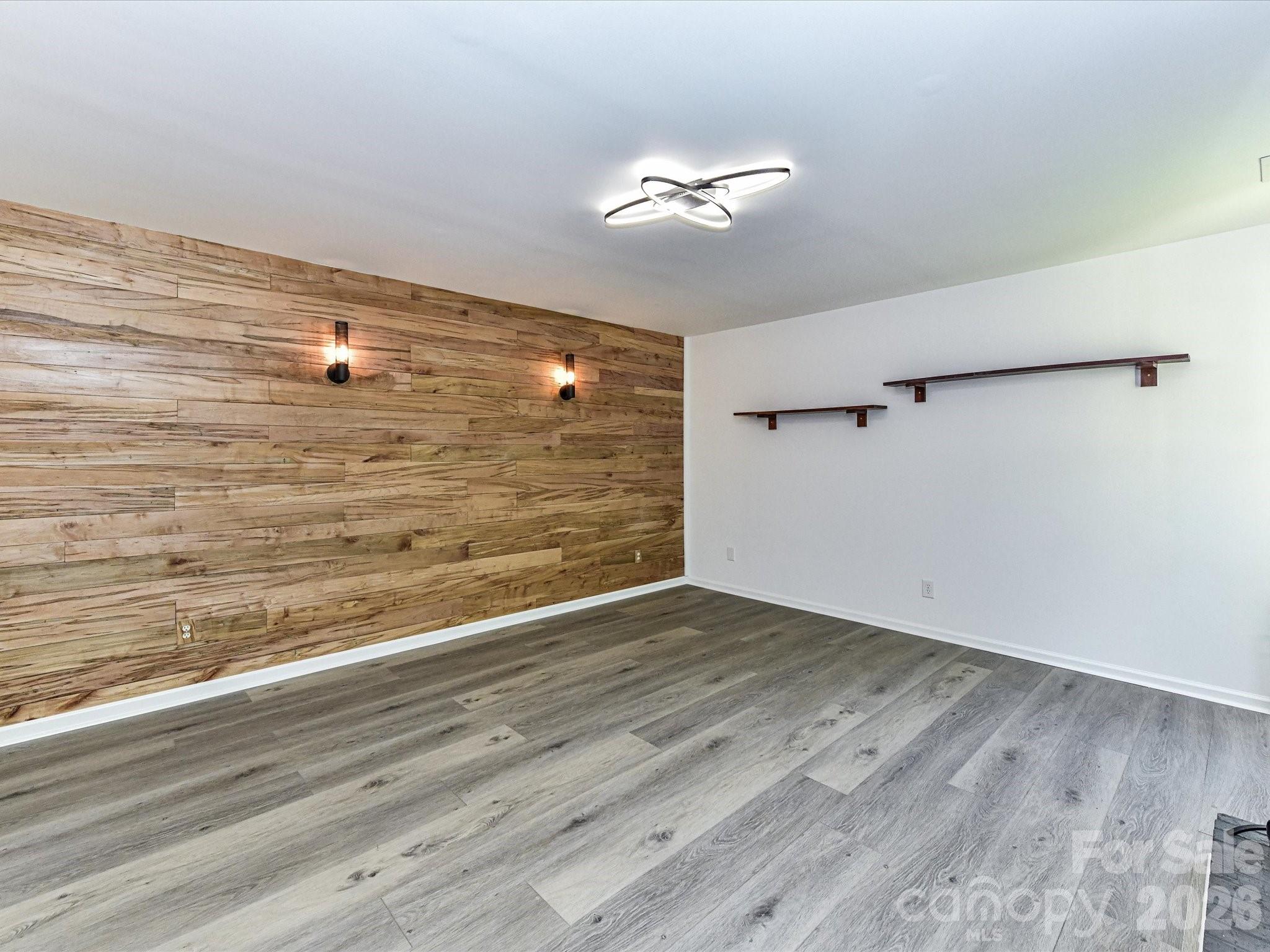 7512 Henderson Park Road Property Photo 16