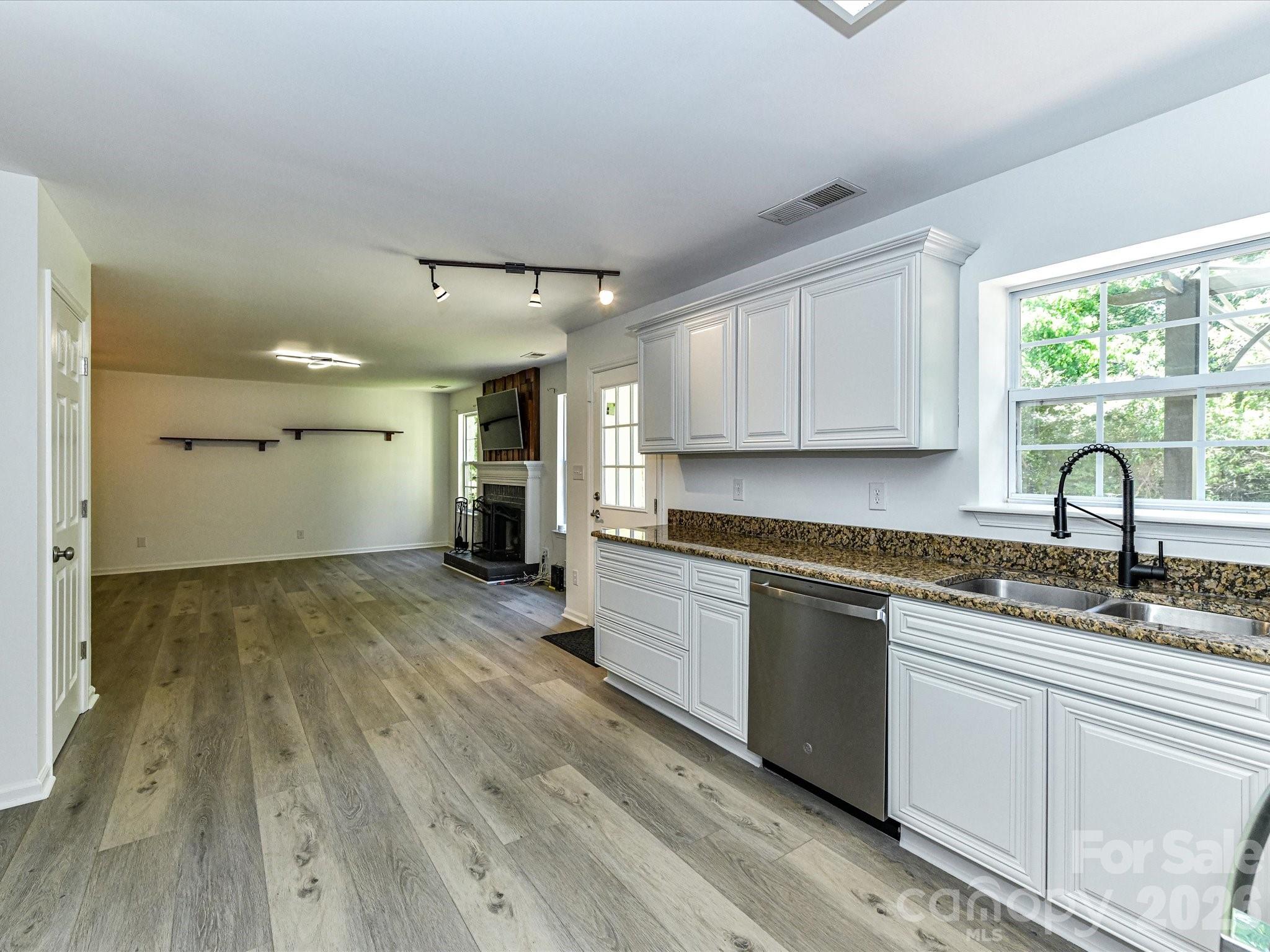 7512 Henderson Park Road Property Photo 17
