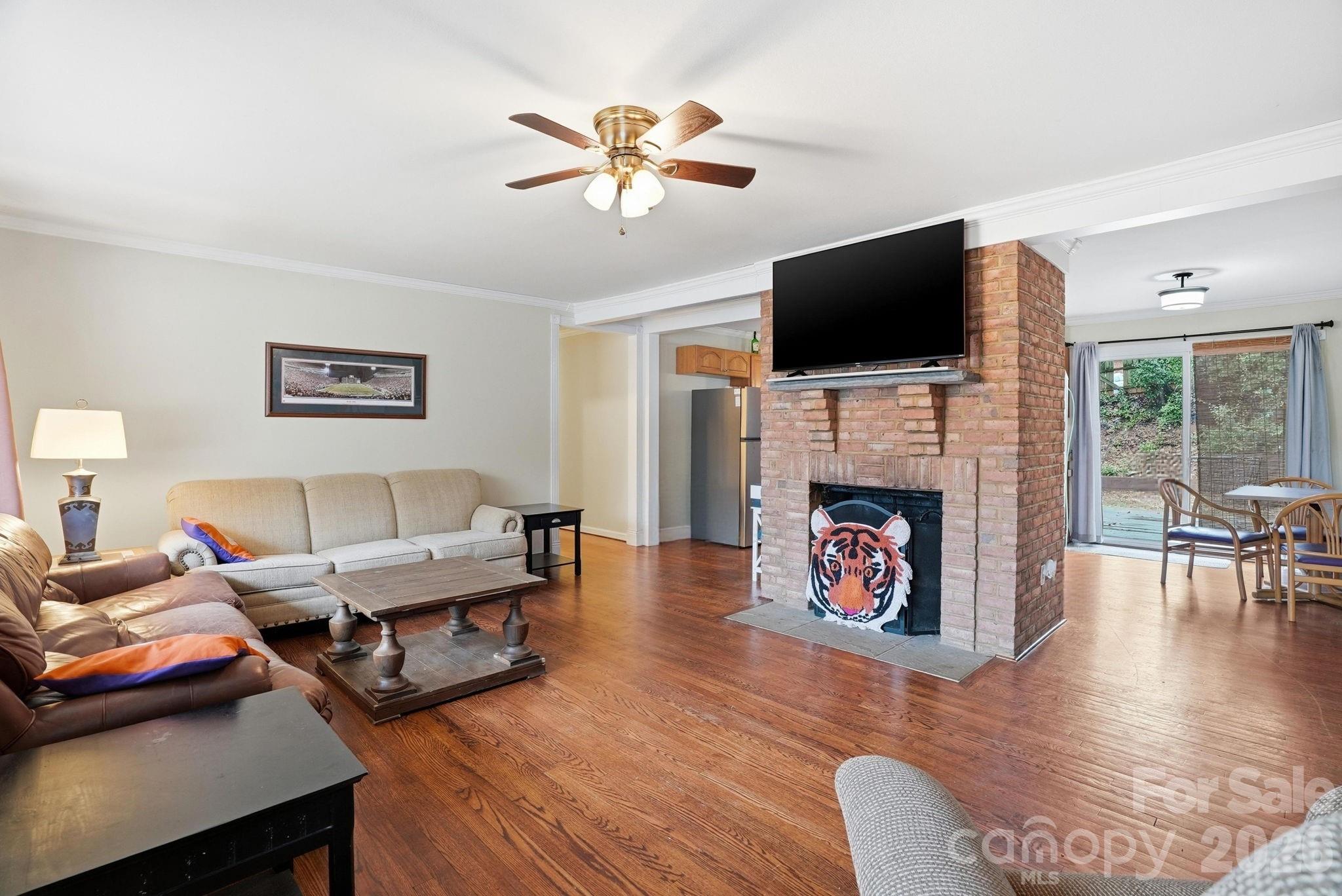 105 College Heights Boulevard Property Photo 7