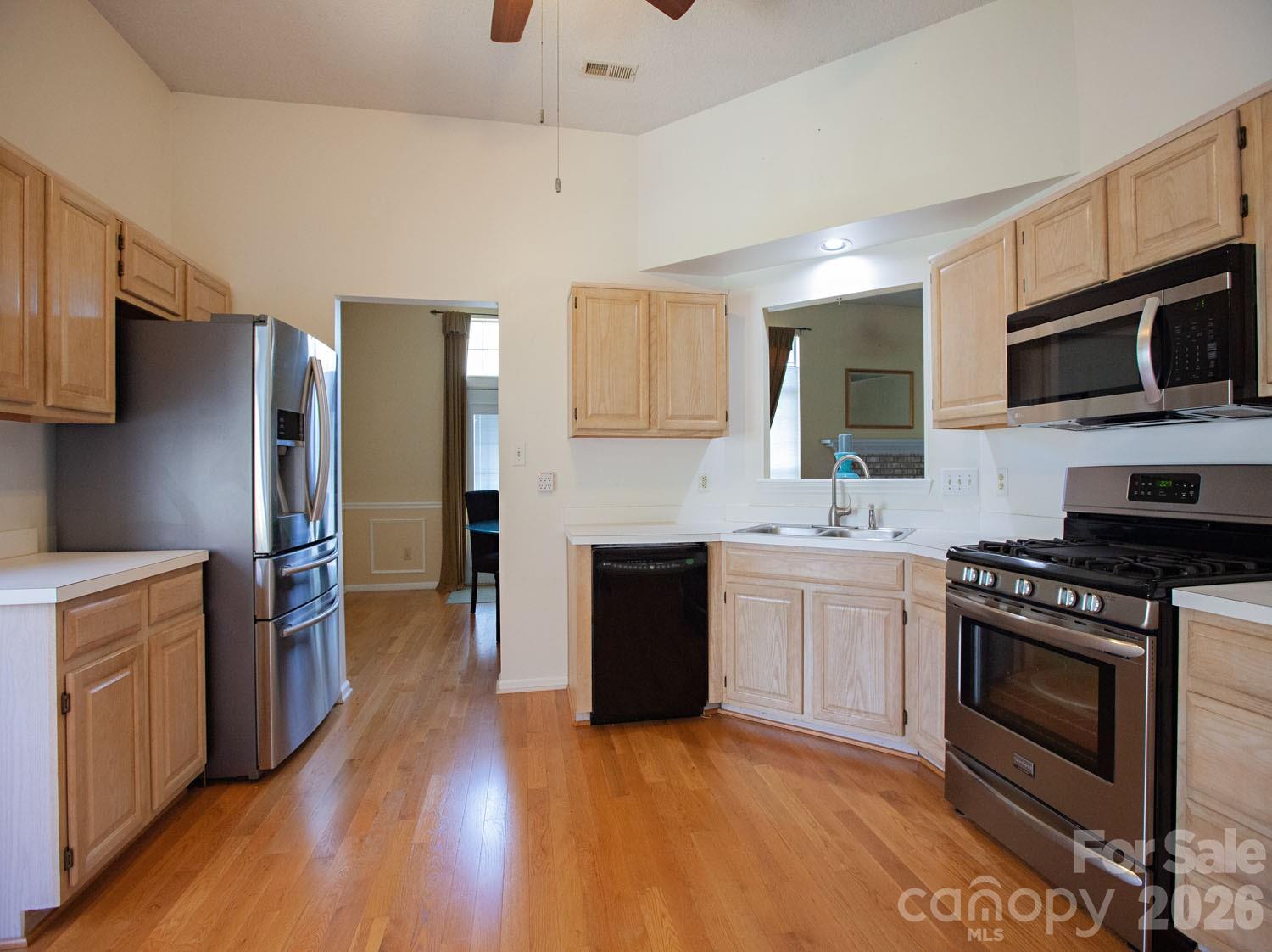 14621 Smith Road Property Photo 4