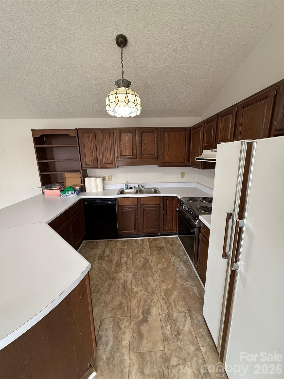 112 E Wade Street Property Photo 8