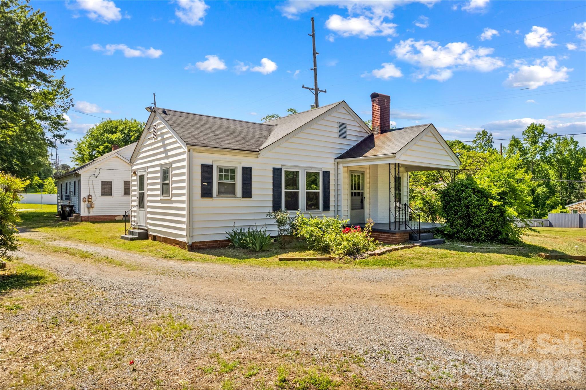 3161 Poplar Tent Road Property Photo 3