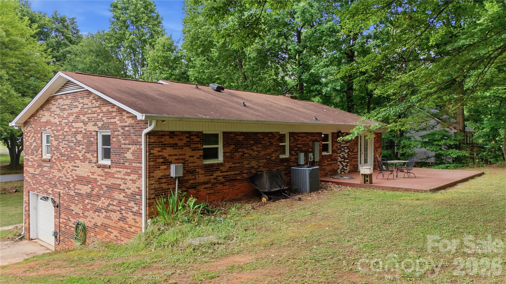 1959 Rock Springs Circle Property Photo 4